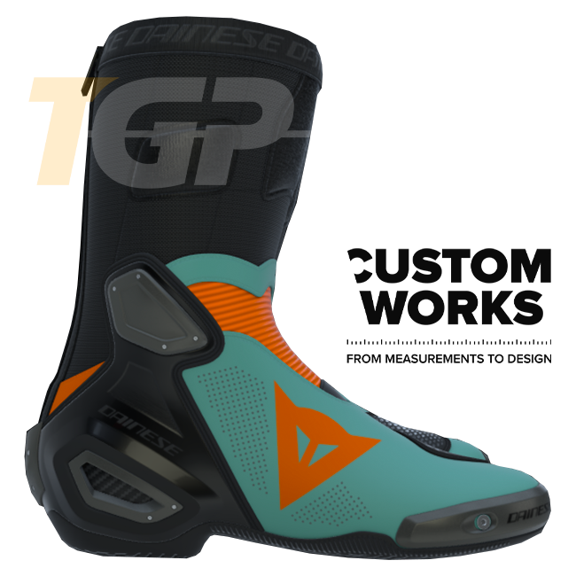 Dainese Axial 2 Air bottes de moto Racing et route | Homme | Orange Fluo / Bleu mer sarde | Custom Works 