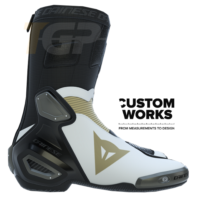 Bottes moto de course et route Dainese Axial 2 | Homme | Perle blanc / Magnésium | Custom Works 