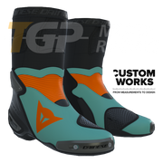 Bottes de moto de course et route Dainese Axial 2 | Homme | Fluorot / Noir | Custom Works 