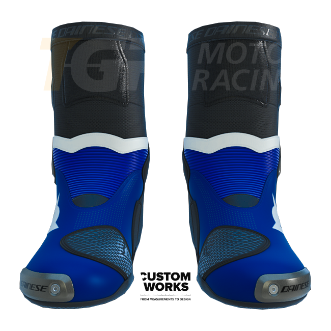 Bottes moto de course et route Dainese Axial 2 Air Racing et Prima Pramac Yamaha MotoGP Replica | Hommes | Violet / Bleu Yamaha / Blanc | Custom Works 