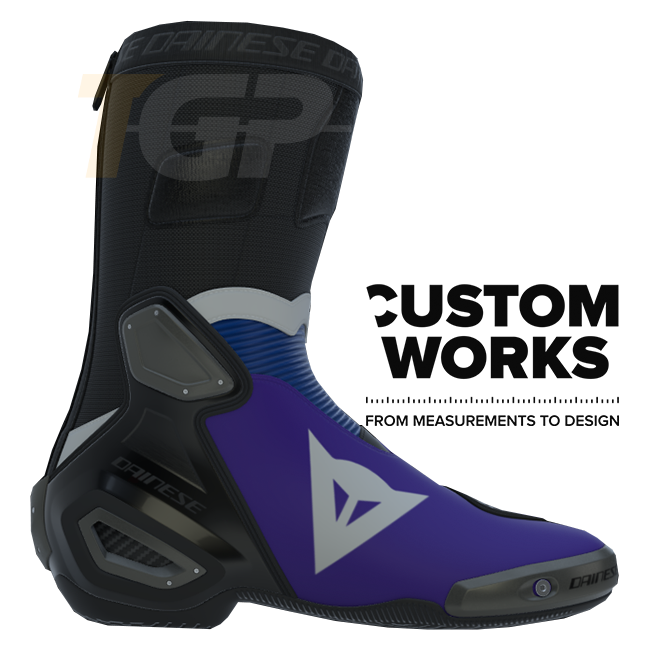 Dainese Bottes moto de course et route Axial 2 Prima Pramac Yamaha MotoGP Replica | Homme | Violet / Bleu Yamaha / Blanc | Custom Works 