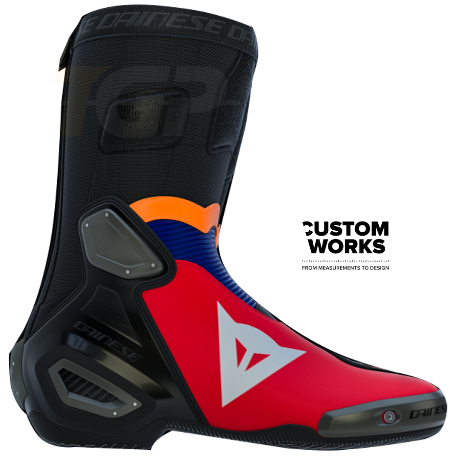 Dainese Axial 2 Bottes moto Racing et route Luca Marini Replica 2026 | Homme | Lava Rouge / Bleu Électrique / Orange Fluo / Blanc | Custom Works 