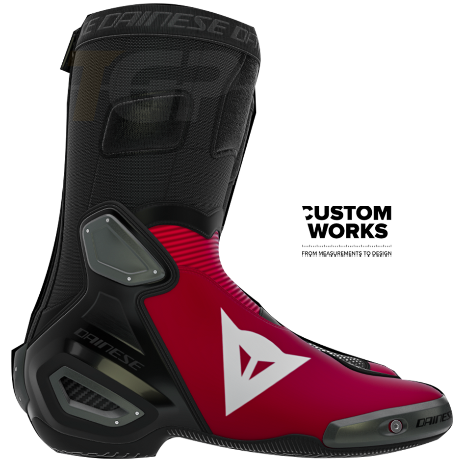 Dainese Bottes moto Axial 2 Racing et route Nicolò Bulega Replica 2026 | Homme | Dainese Rouge / Blanc | Custom Works 