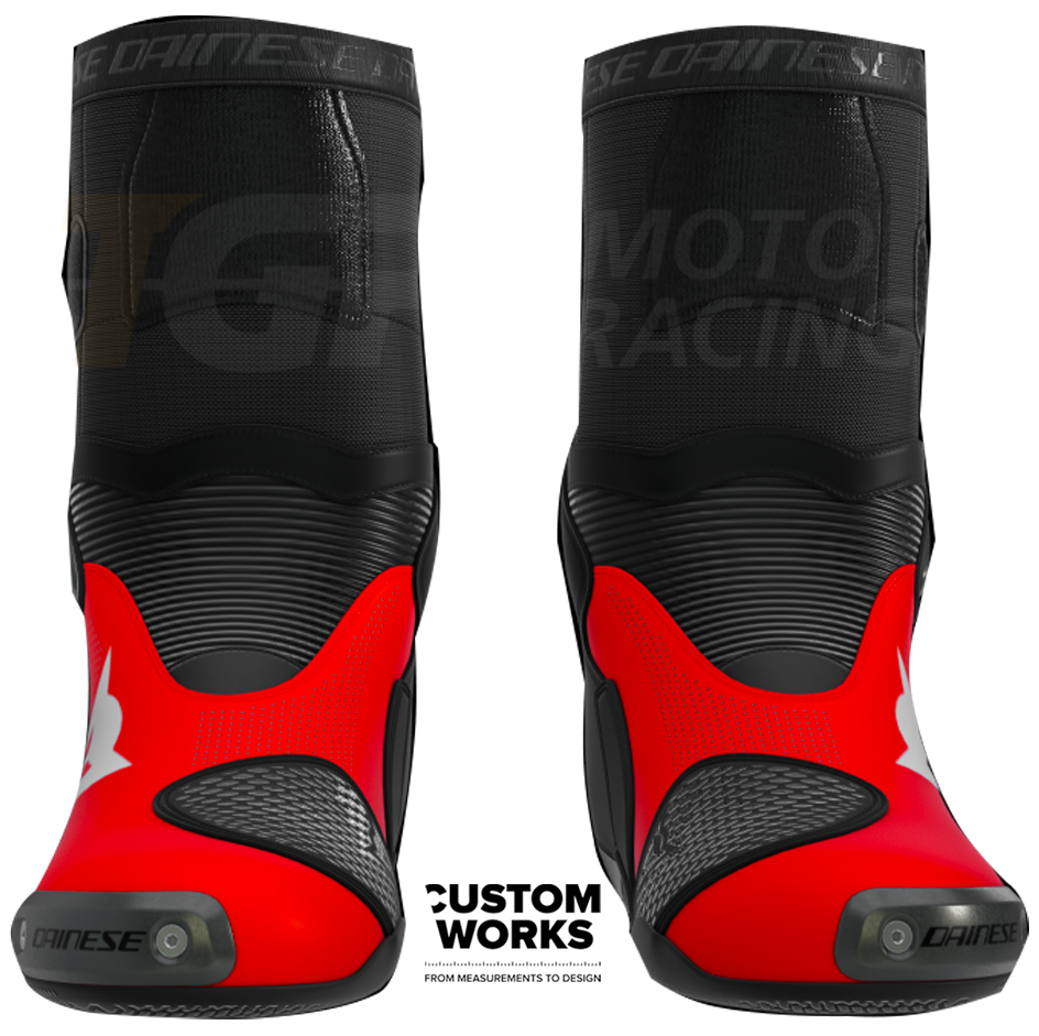 Dainese Axial 2 Air Racing et bottes moto route Marco Bezzecchi Replica 2026 | Homme | Fluo rouge / Noir | Custom Works 
