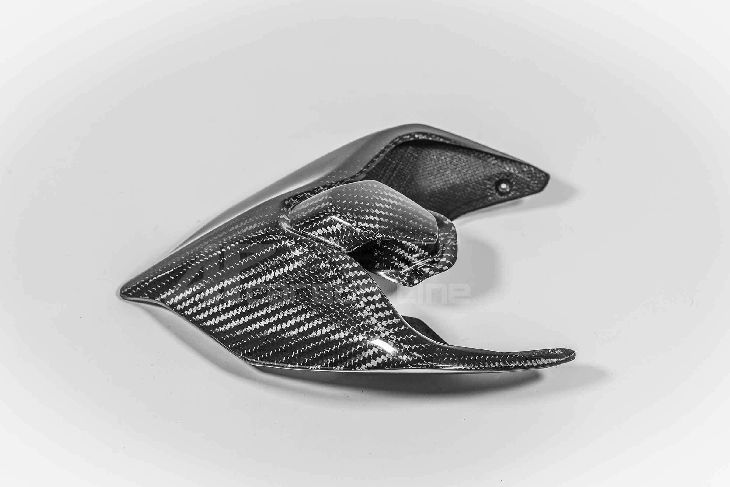 Carénage arrière en carbone 400g AP Carbon Line Ducati Panigale V4/S/R (18-24) 