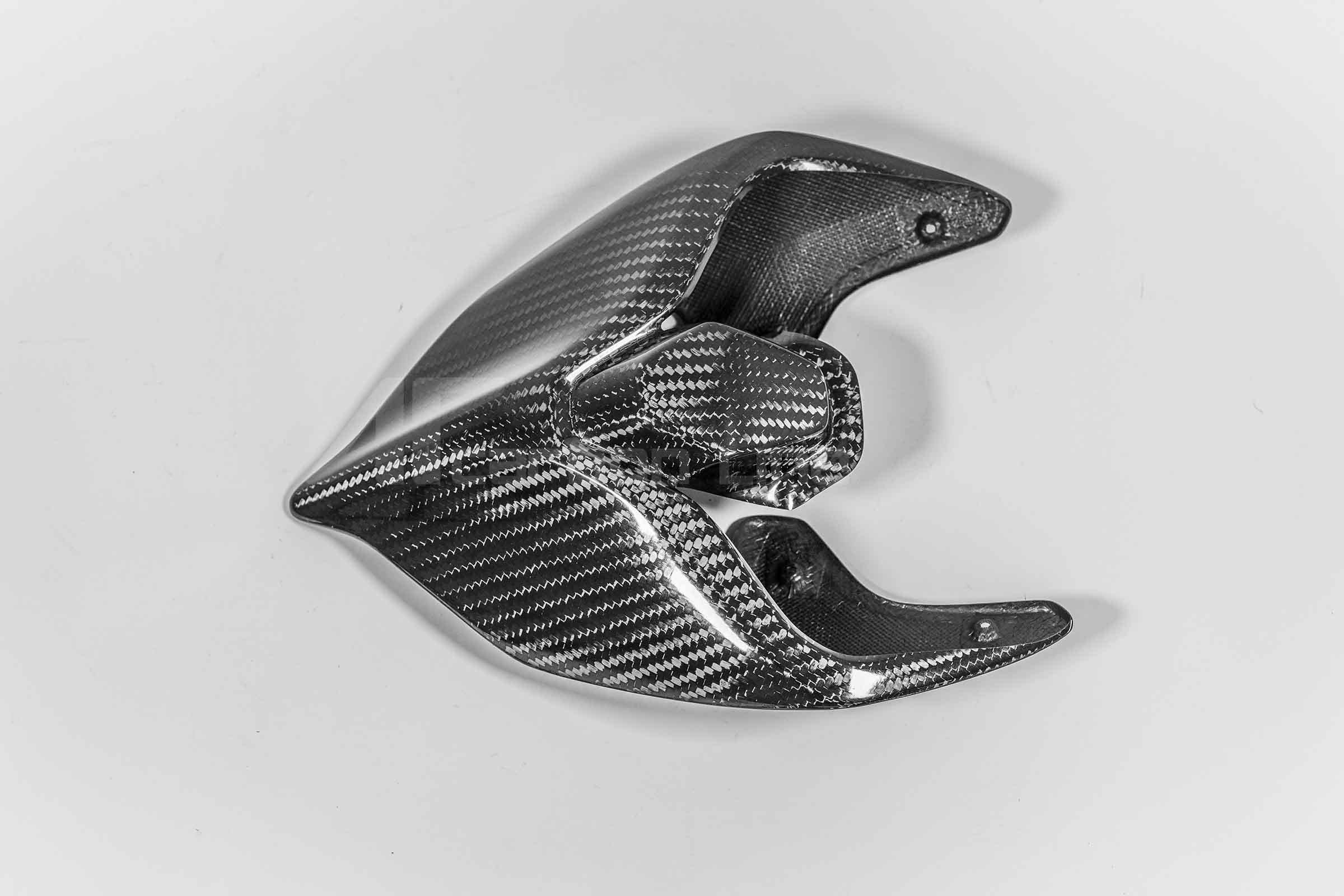 Carénage arrière en carbone 400g AP Carbon Line Ducati Panigale V4/S/R (18-24) 