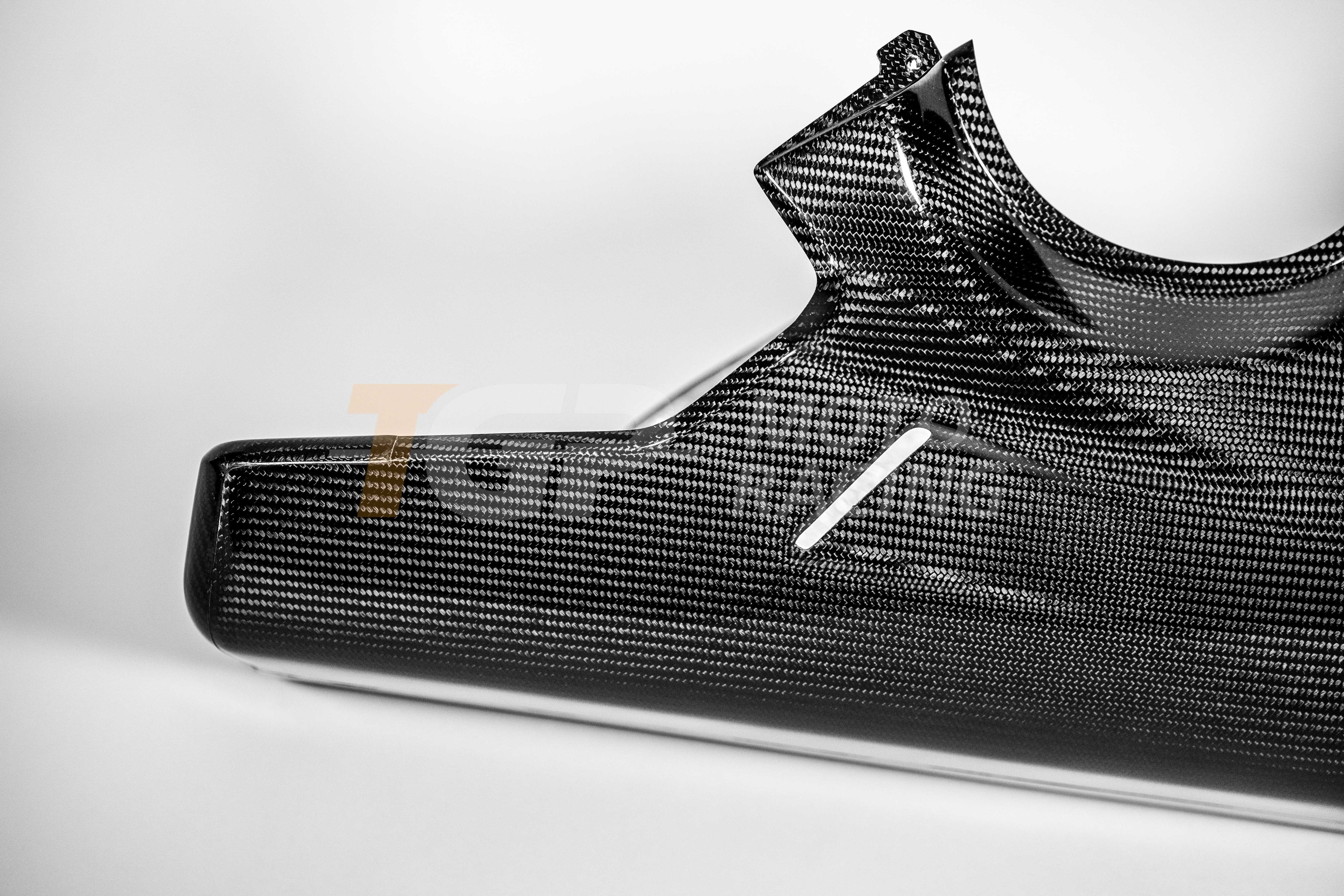 Spoiler de carénage Bugspoiler 200g Carbone AP Carbon Line Ducati Panigale V4 R (2026) 