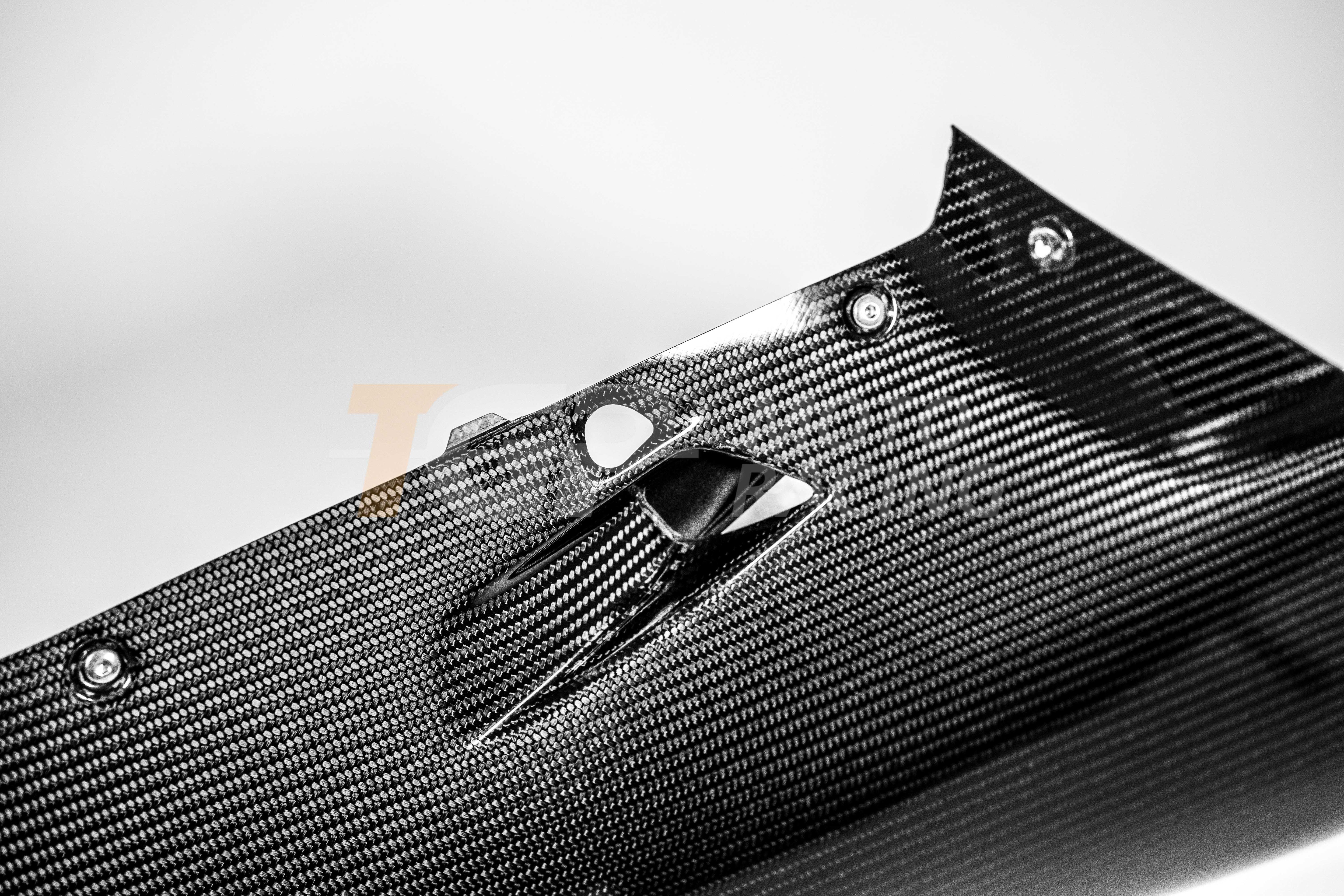 Spoiler de carénage Bugspoiler 200g Carbone AP Carbon Line Ducati Panigale V4 R (2026) 