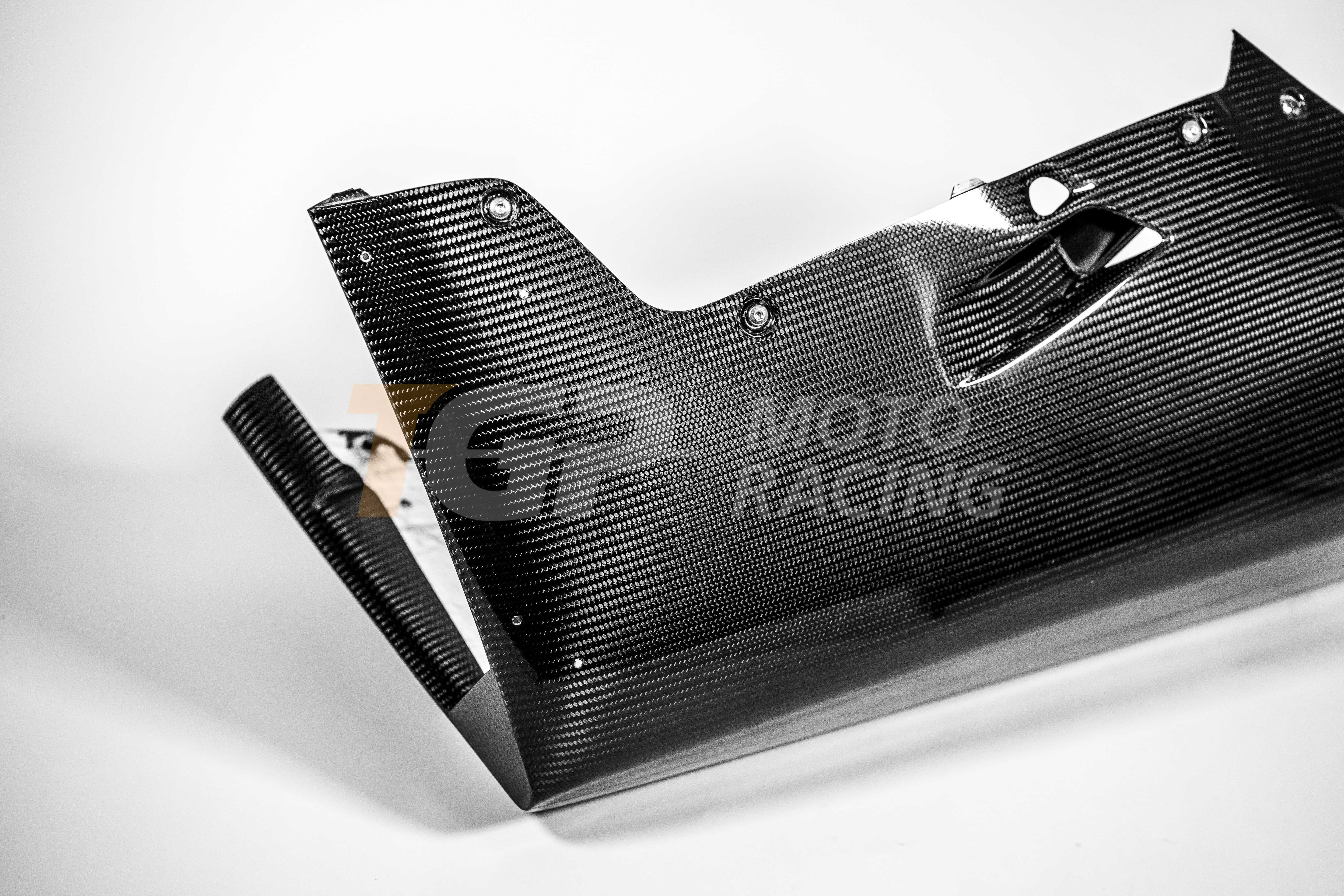 Spoiler de carénage Bugspoiler 200g Carbone AP Carbon Line Ducati Panigale V4 R (2026) 