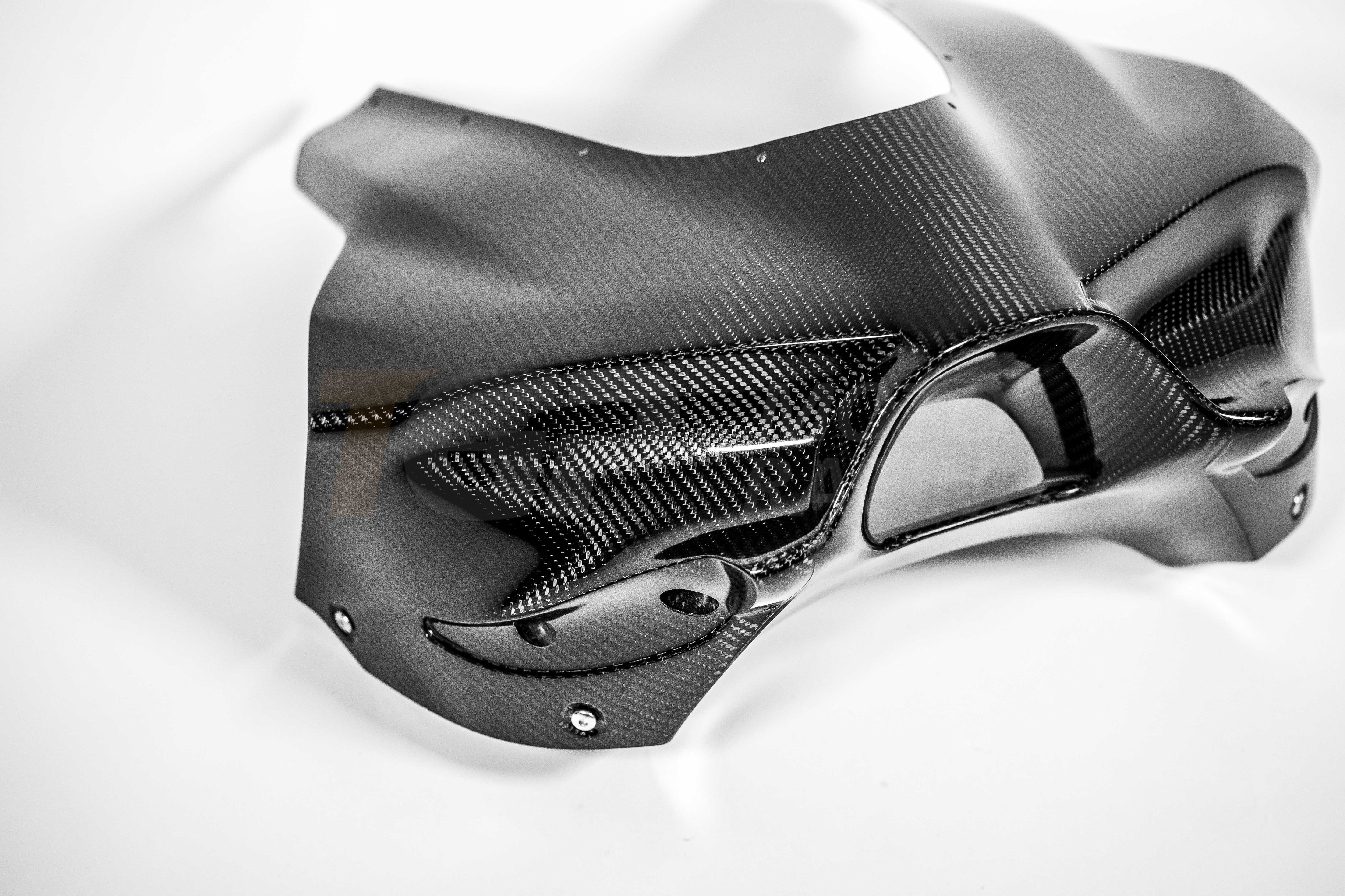 Carénage avant 200 g en carbone AP Carbon Line Ducati Panigale V4 R (2026) 
