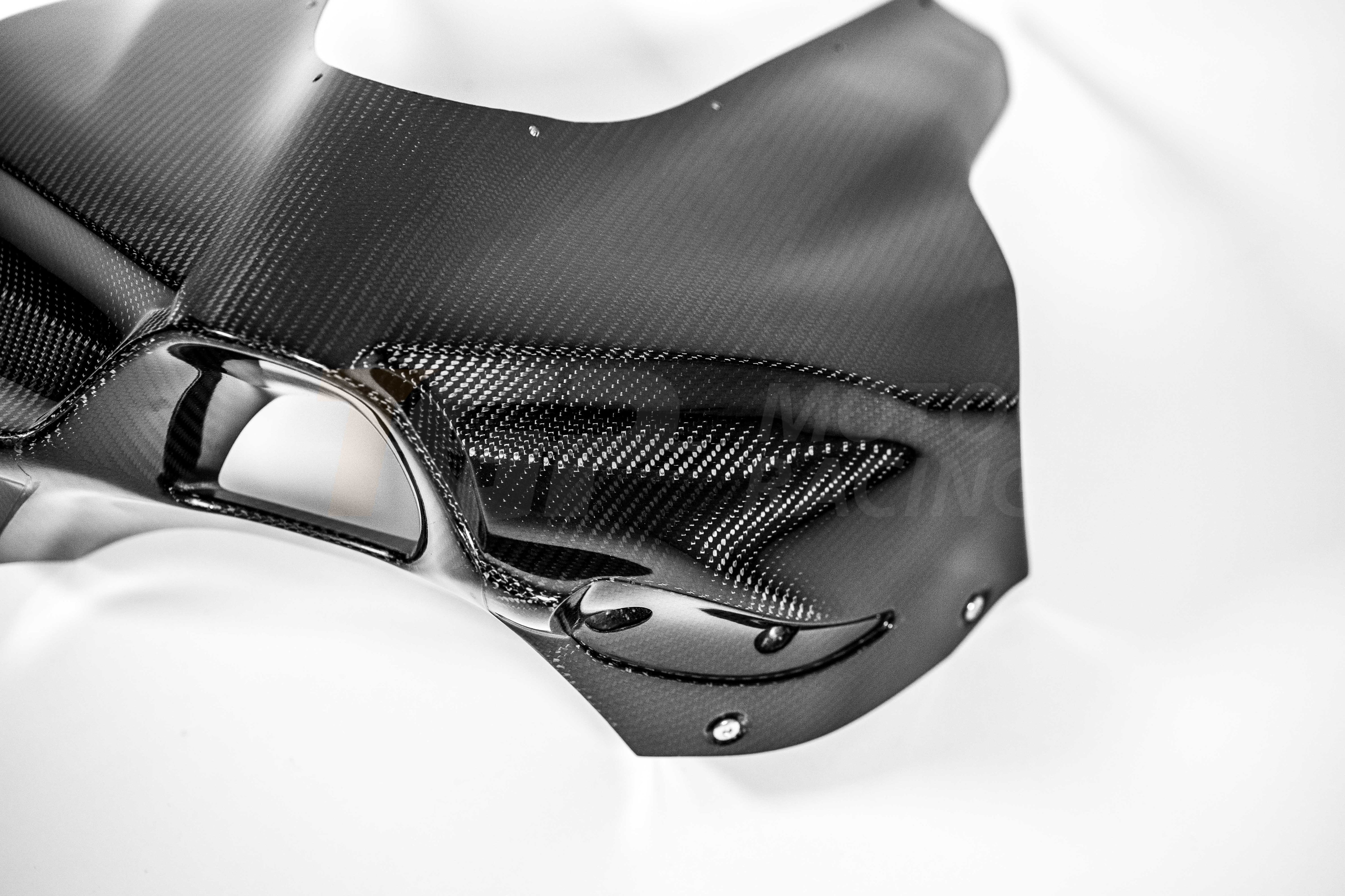 Carénage avant 200 g en carbone AP Carbon Line Ducati Panigale V4 R (2026) 