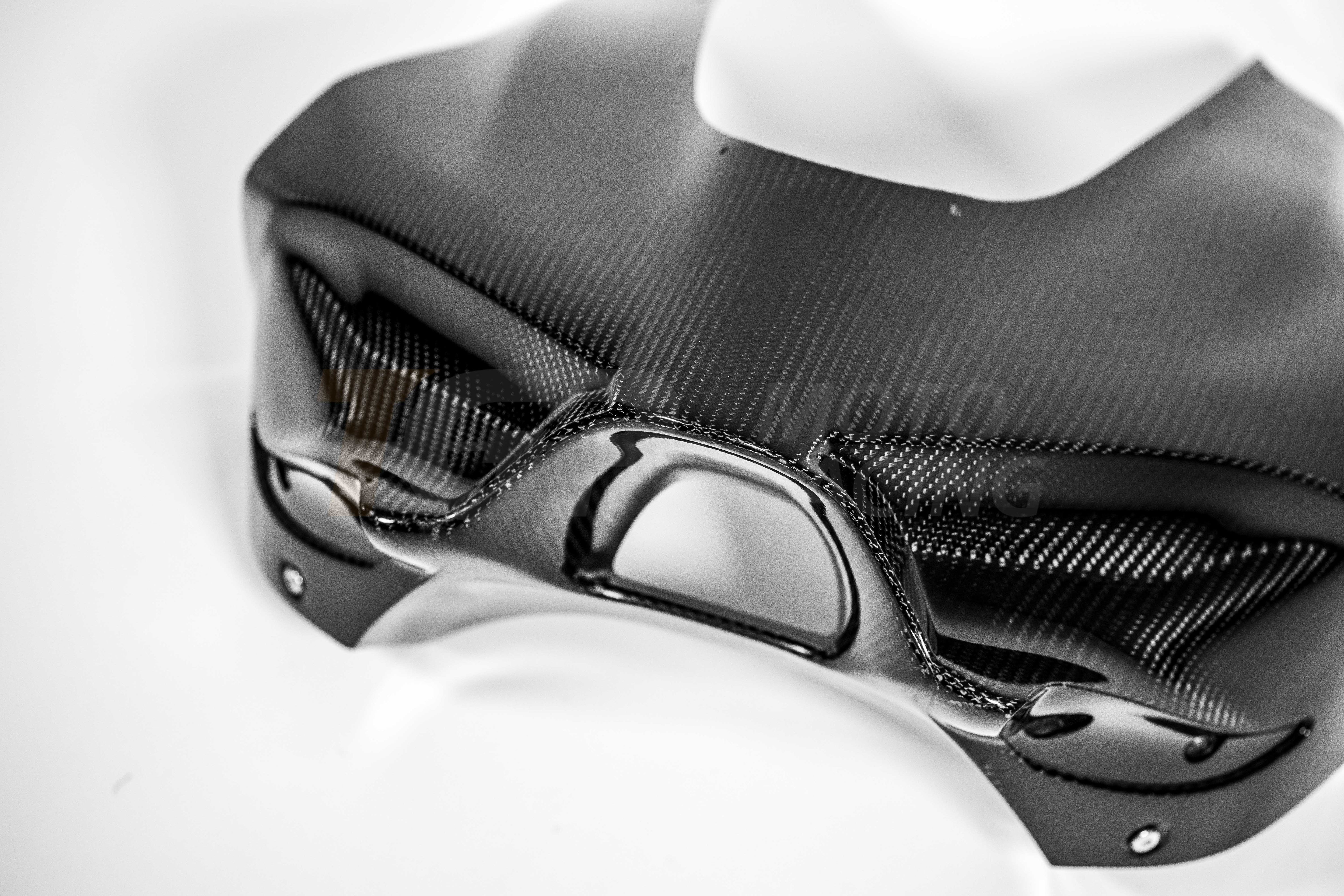 Carénage avant 200 g en carbone AP Carbon Line Ducati Panigale V4 R (2026) 