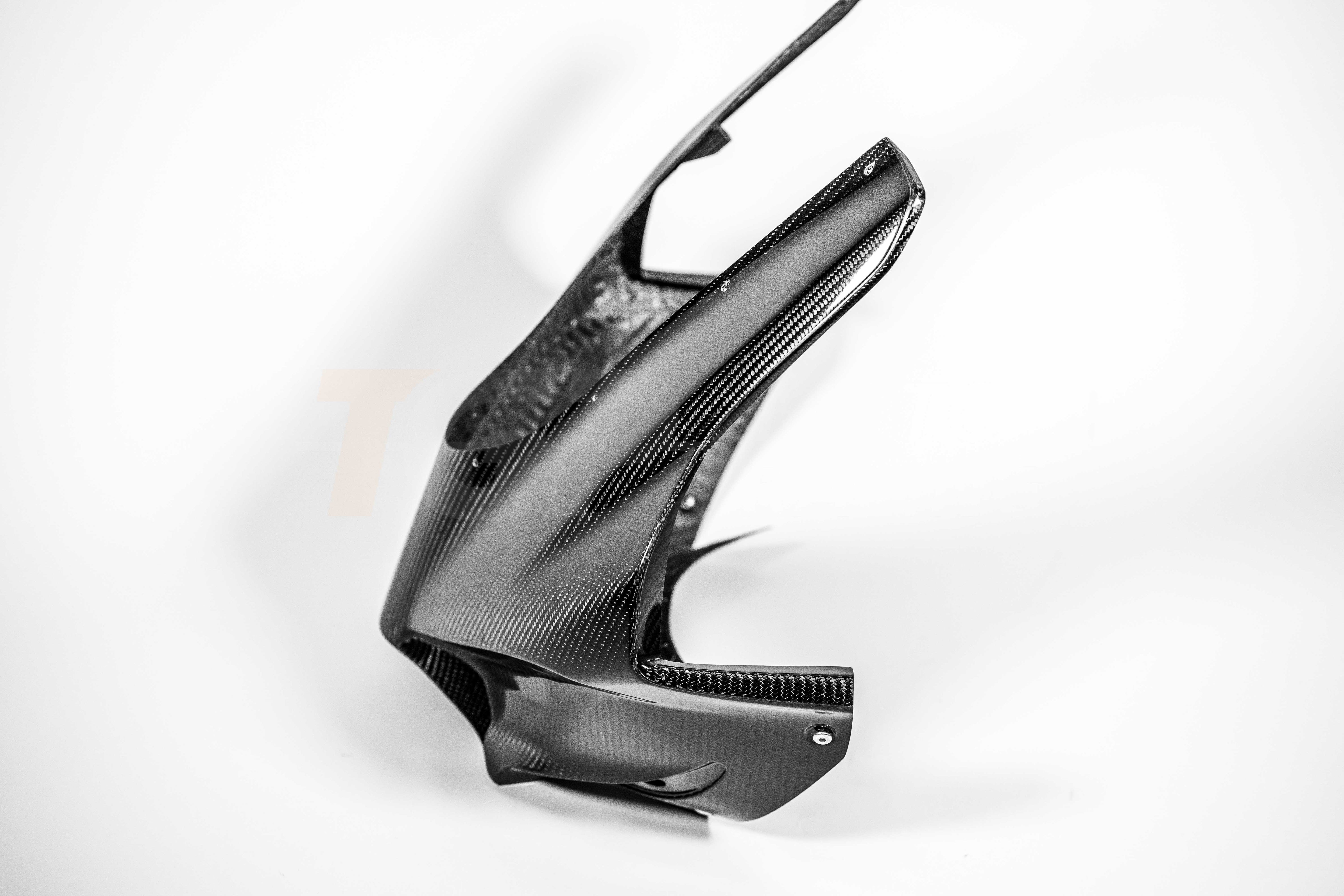 Carénage avant 200 g en carbone AP Carbon Line Ducati Panigale V4 R (2026) 