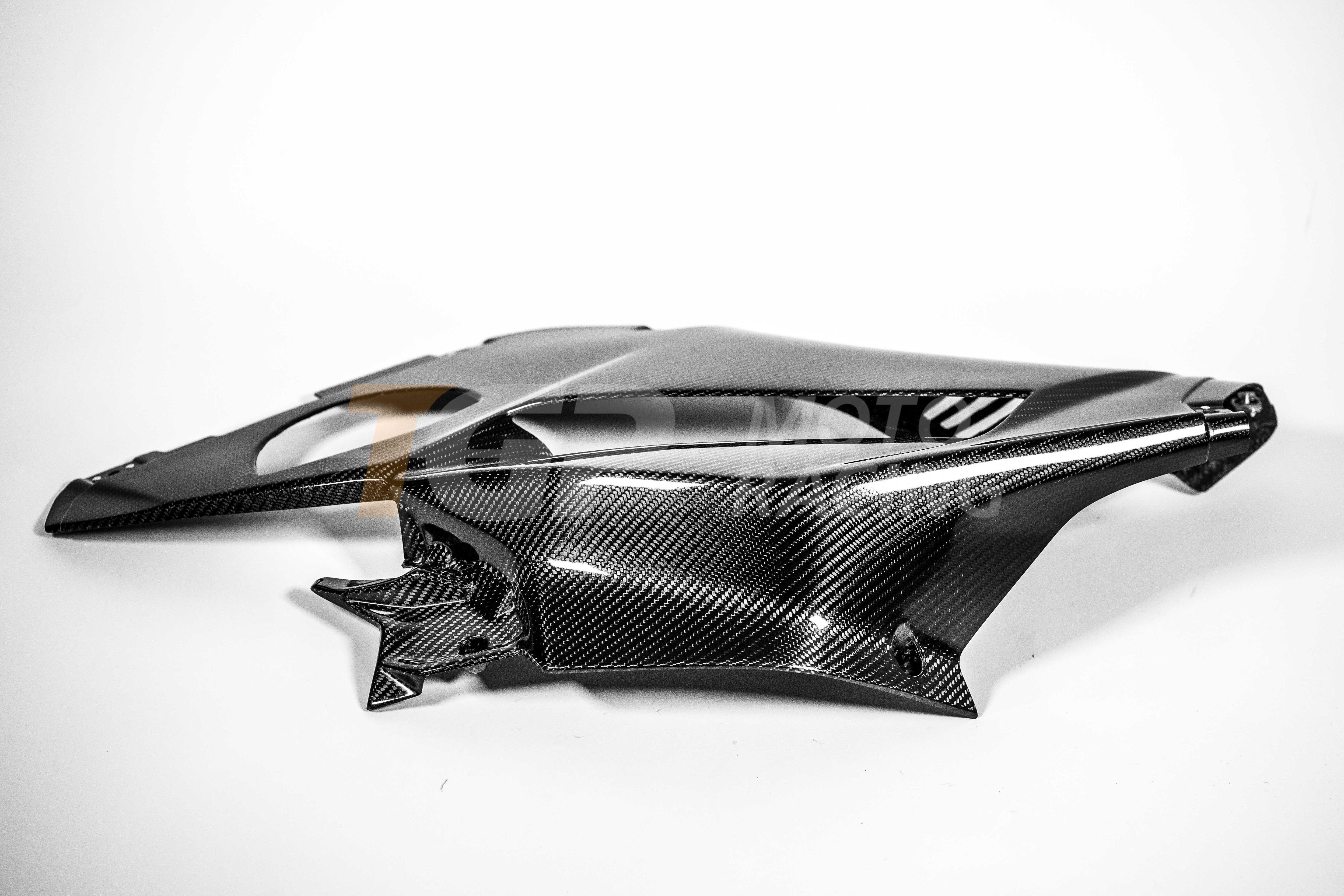 Panneau latéral gauche 200 g en carbone AP Carbon Line Ducati Panigale V4 R (2026) 