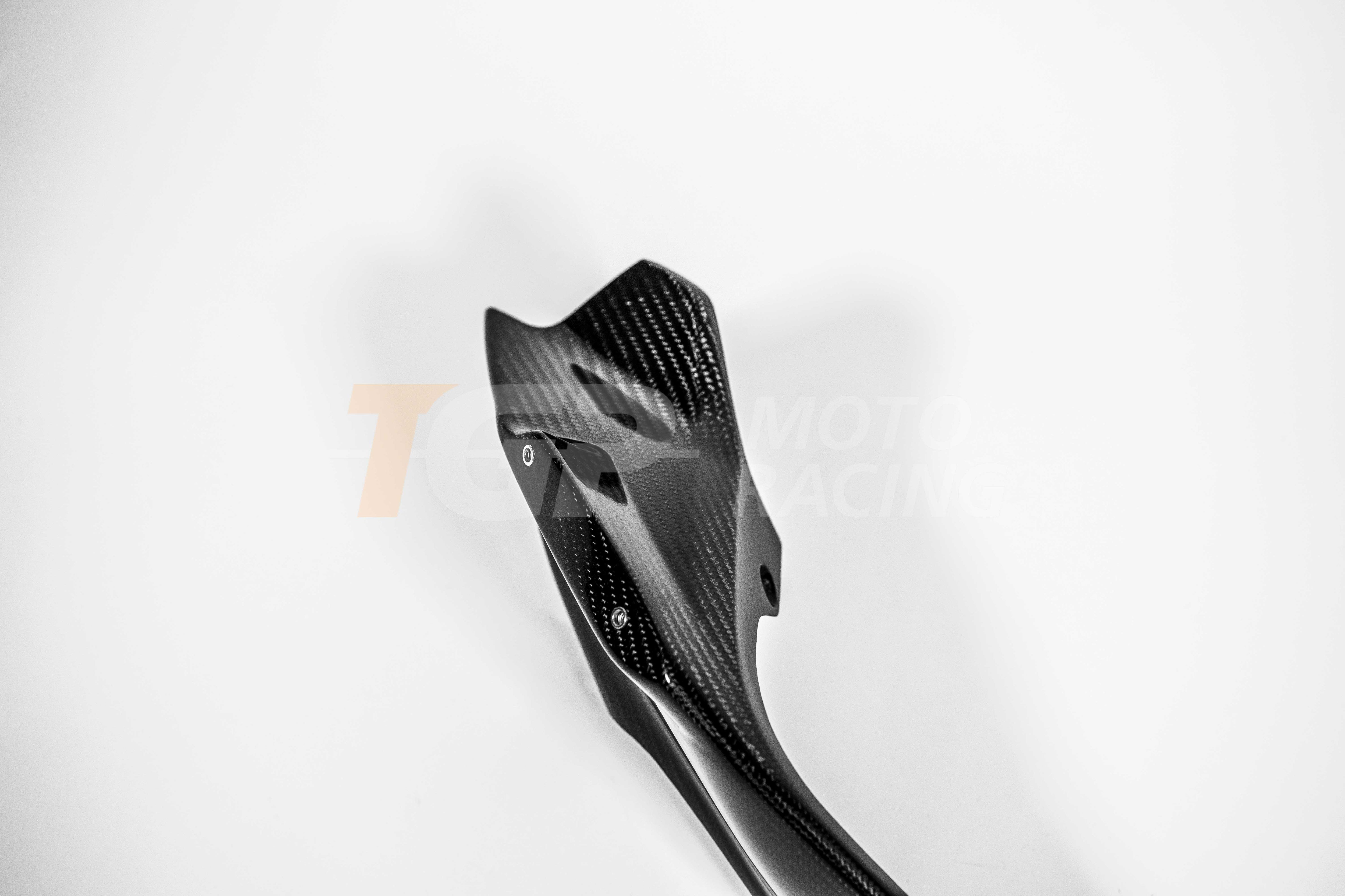 Habillage arrière droit 200 g en carbone AP Carbon Line Ducati Panigale V4/S/R (25-26) 