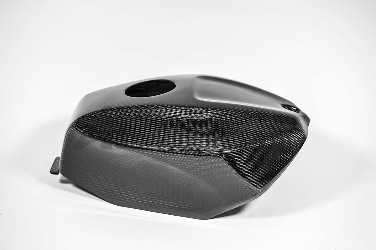 Couvercle de réservoir SBK 200g AP Carbon Line Aprilia RSV4/RR/1100 Factory (21-25) 