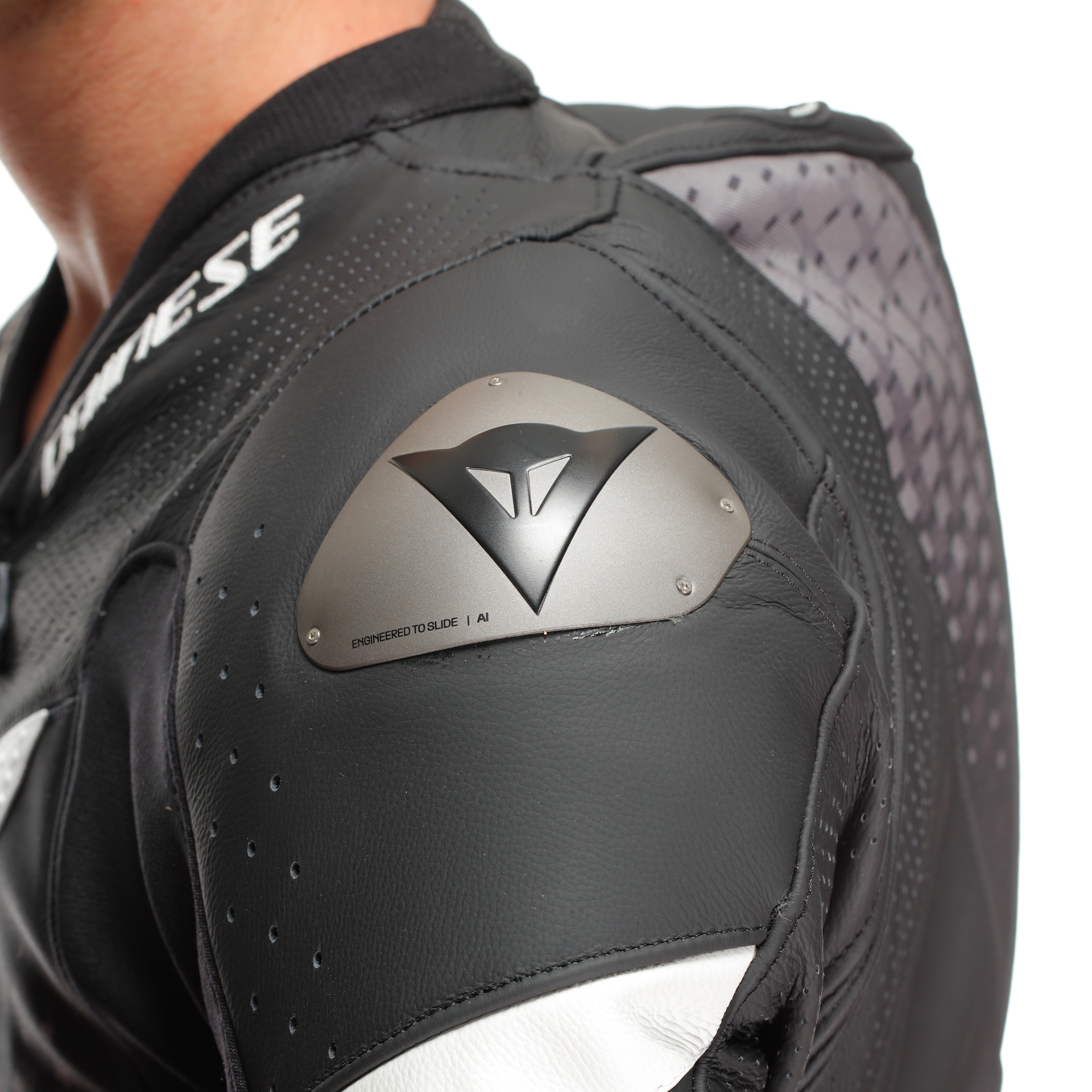 Dainese Laguna Seca 6 combinaison en cuir une pièce – combinaison de course perforée | hommes | noir/blanc 