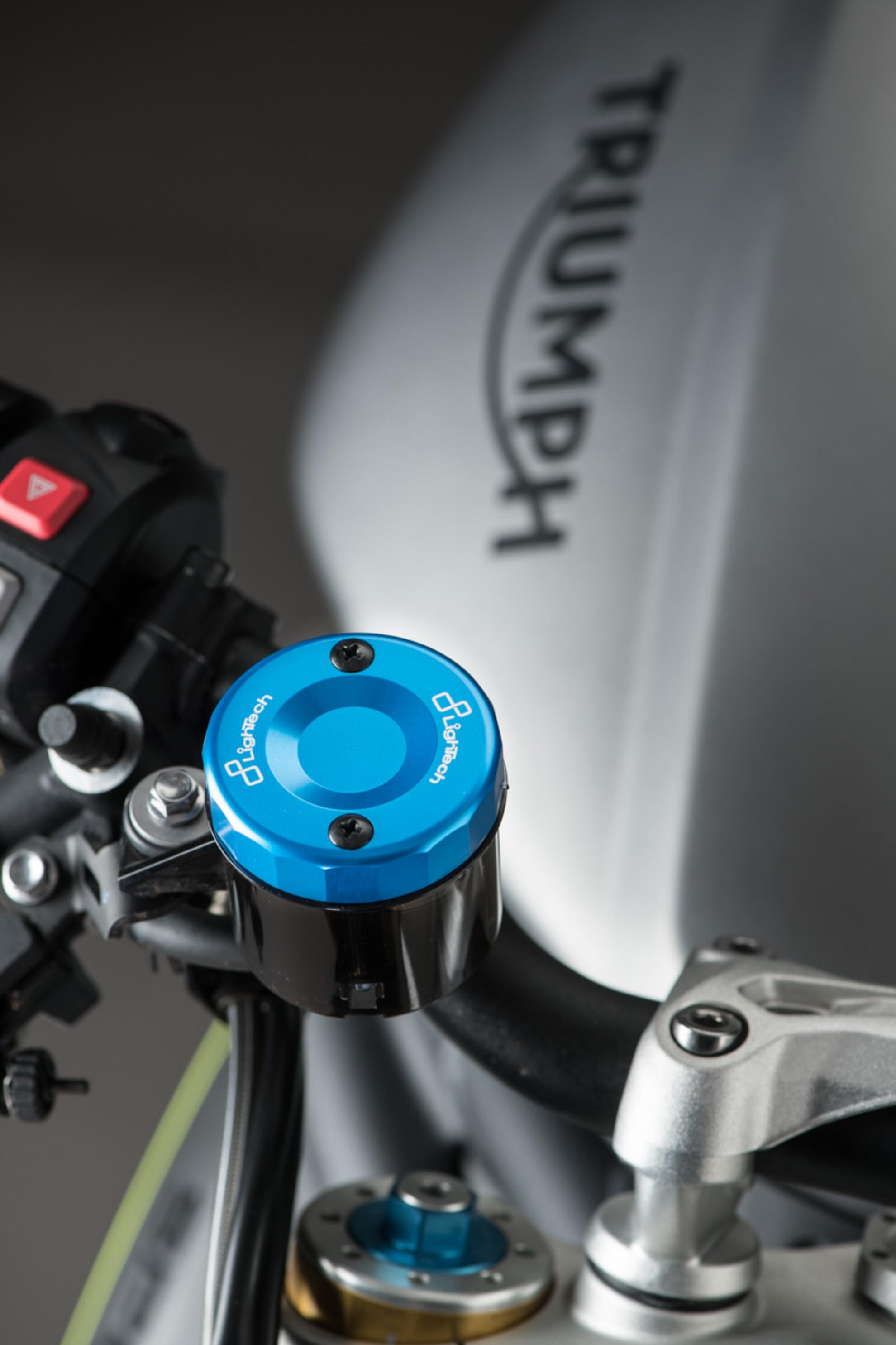 Couvercle de réservoir de compensation Avant LighTech Ducati Panigale V2 955 (20-24) FBC04 