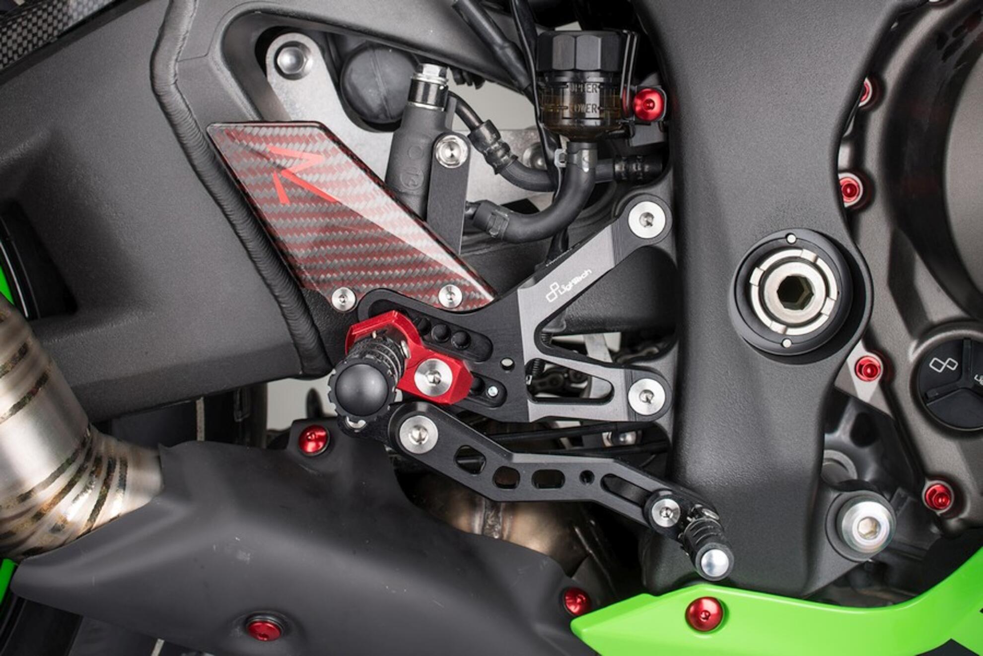 Système de freinage R LighTech Kawasaki ZX-10 R/RR (16-20) FTRKA006R 