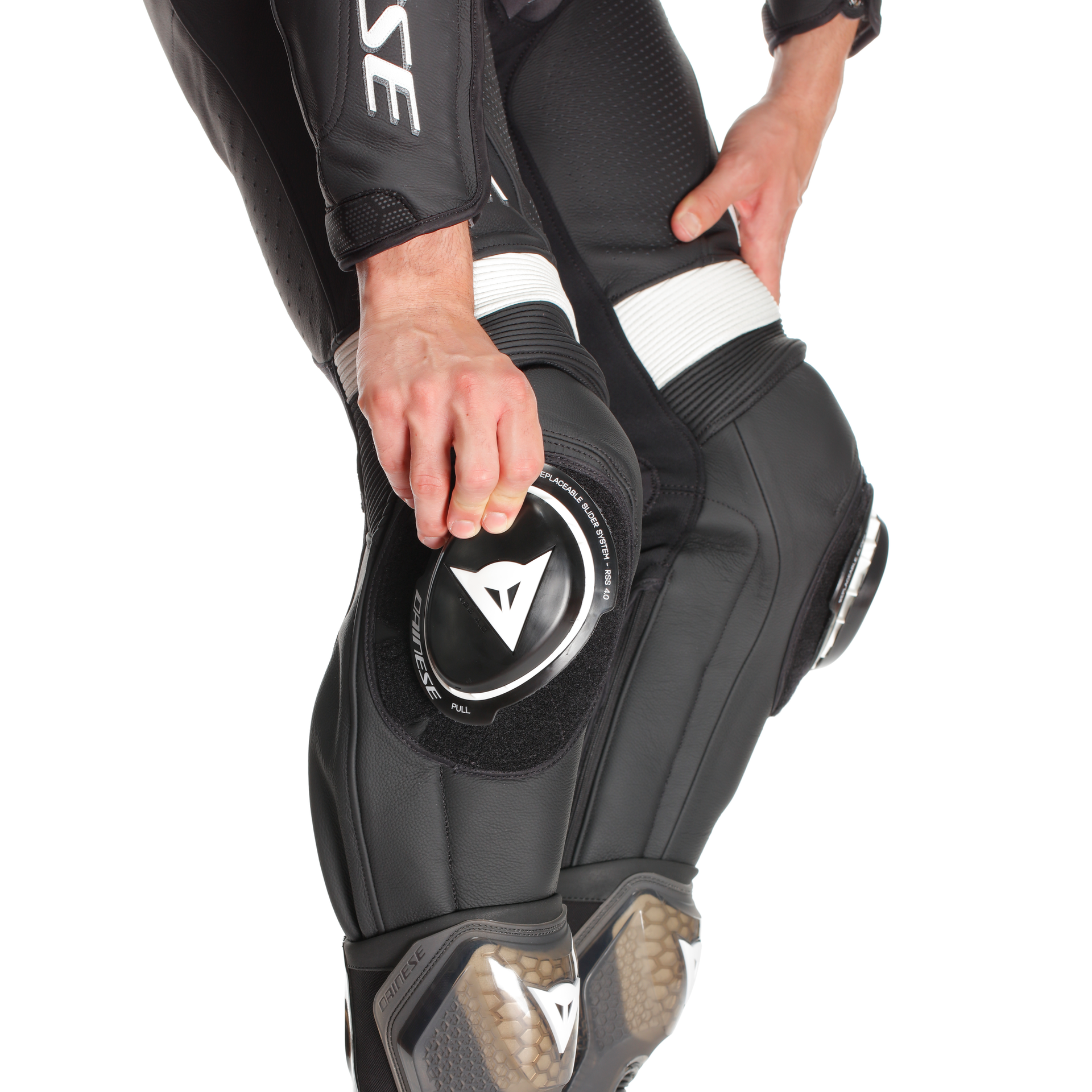 Dainese Laguna Seca 6 combinaison en cuir une pièce – combinaison de course perforée | hommes | noir/blanc 