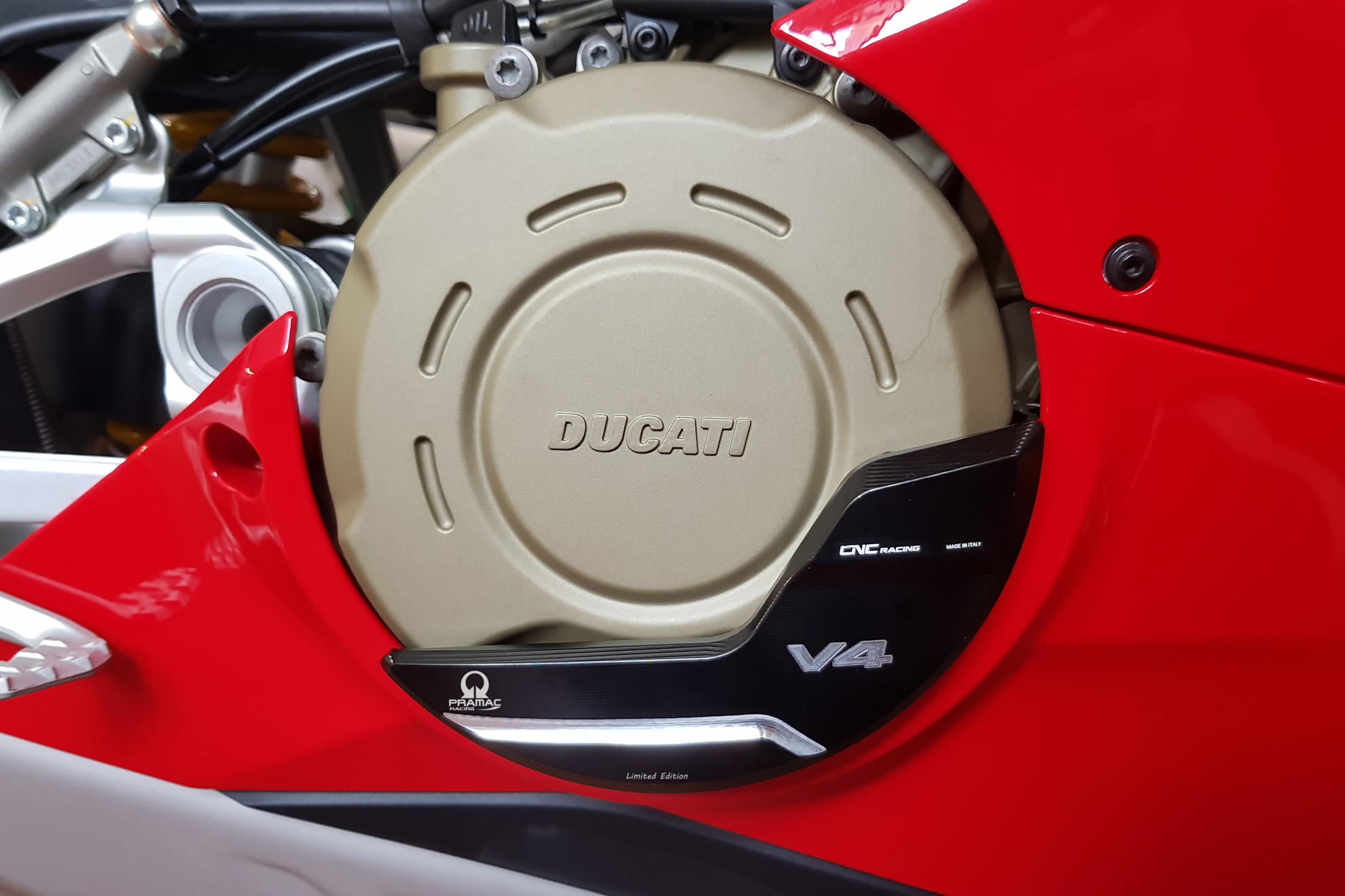 Protection de couplage en aluminium couvercle de protection Pramac Racing Édition limitée CNC Racing Ducati Panigale V4/S (2025) PR310BPR 