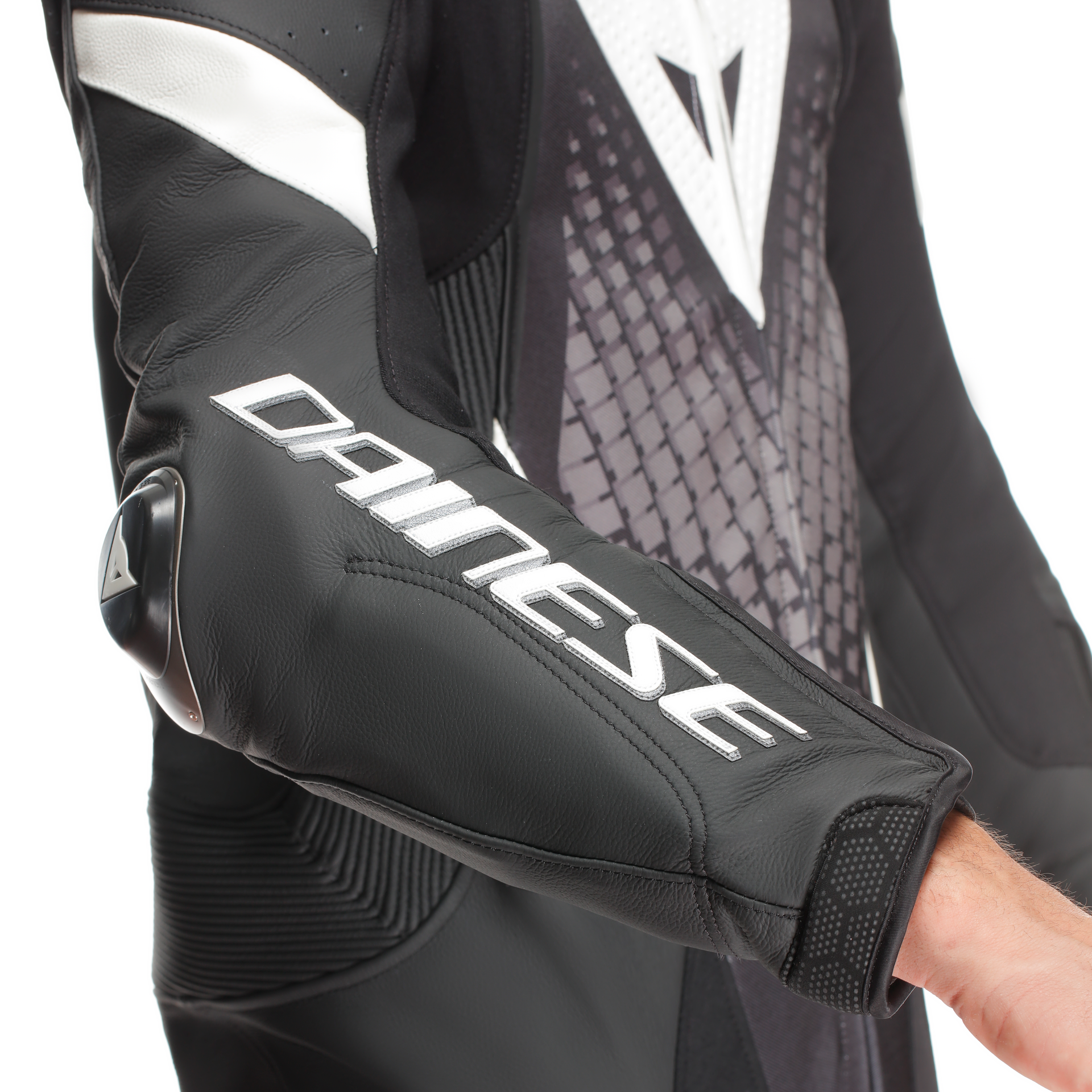 Dainese Laguna Seca 6 combinaison en cuir une pièce – combinaison de course perforée | hommes | noir/blanc 