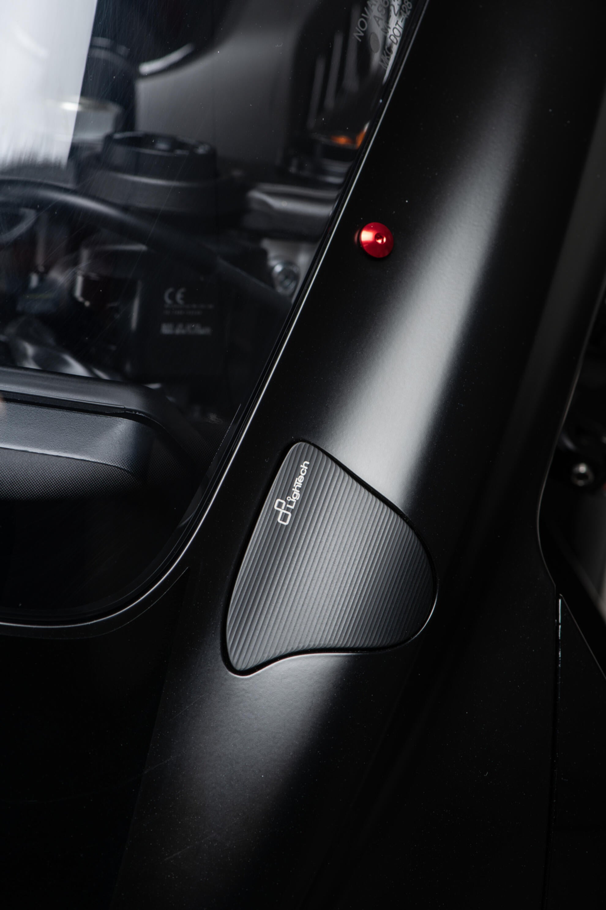 Couvercles de rétroviseur LighTech Yamaha YZF-R1/M RN65 (20-25) SPE124 