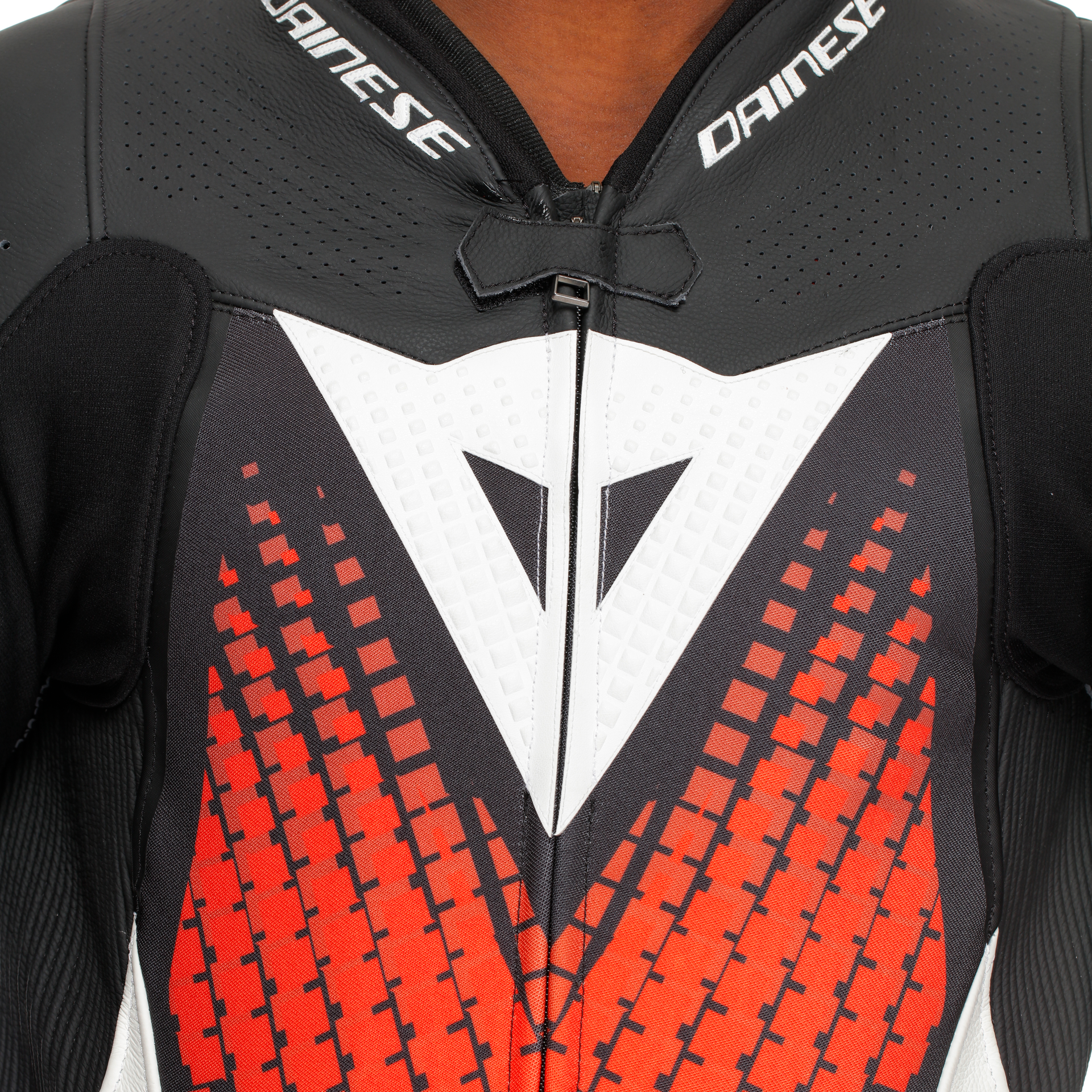Dainese Laguna Seca 6 Combinaison en cuir intégrale – Combinaison de course perforée | Hommes | Blanc/Rouge 