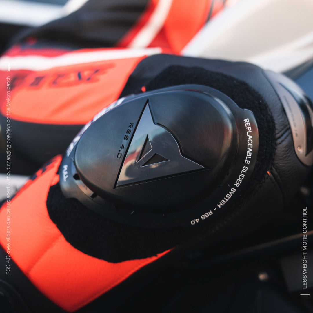 Dainese Misano 3 D-AIR® Combinaison en cuir à une pièce – Combinaison de course avec airbag perforé | Hommes | Rouge 