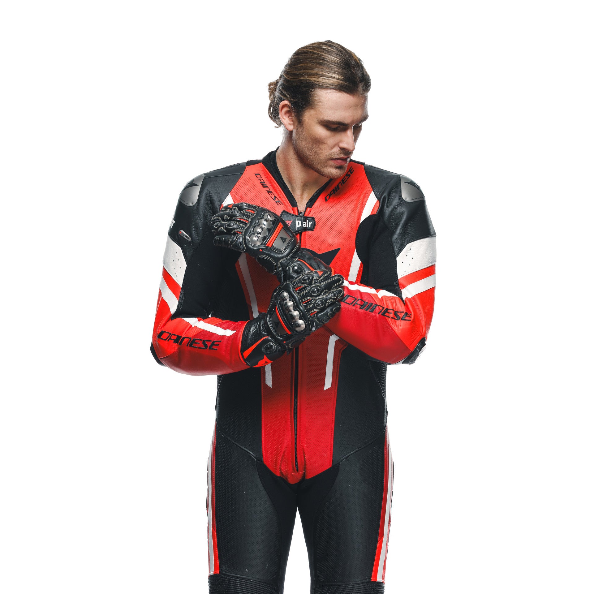 Dainese Misano 3 D-AIR® Combinaison en cuir à une pièce – Combinaison de course avec airbag perforé | Hommes | Rouge 