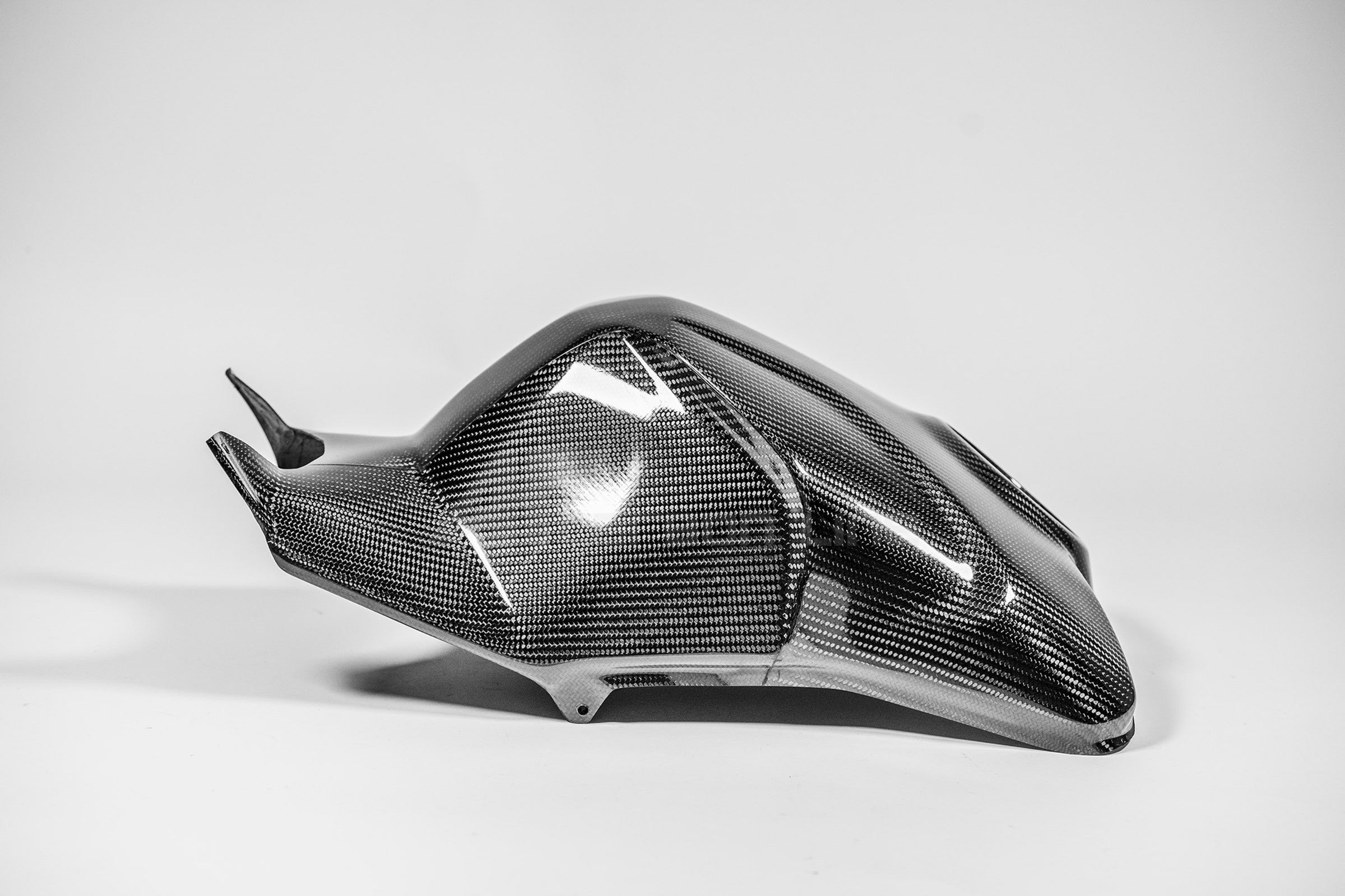 Capot de réservoir SBK 200g AP Carbon Line Ducati Panigale V4/S/R (22-24) 