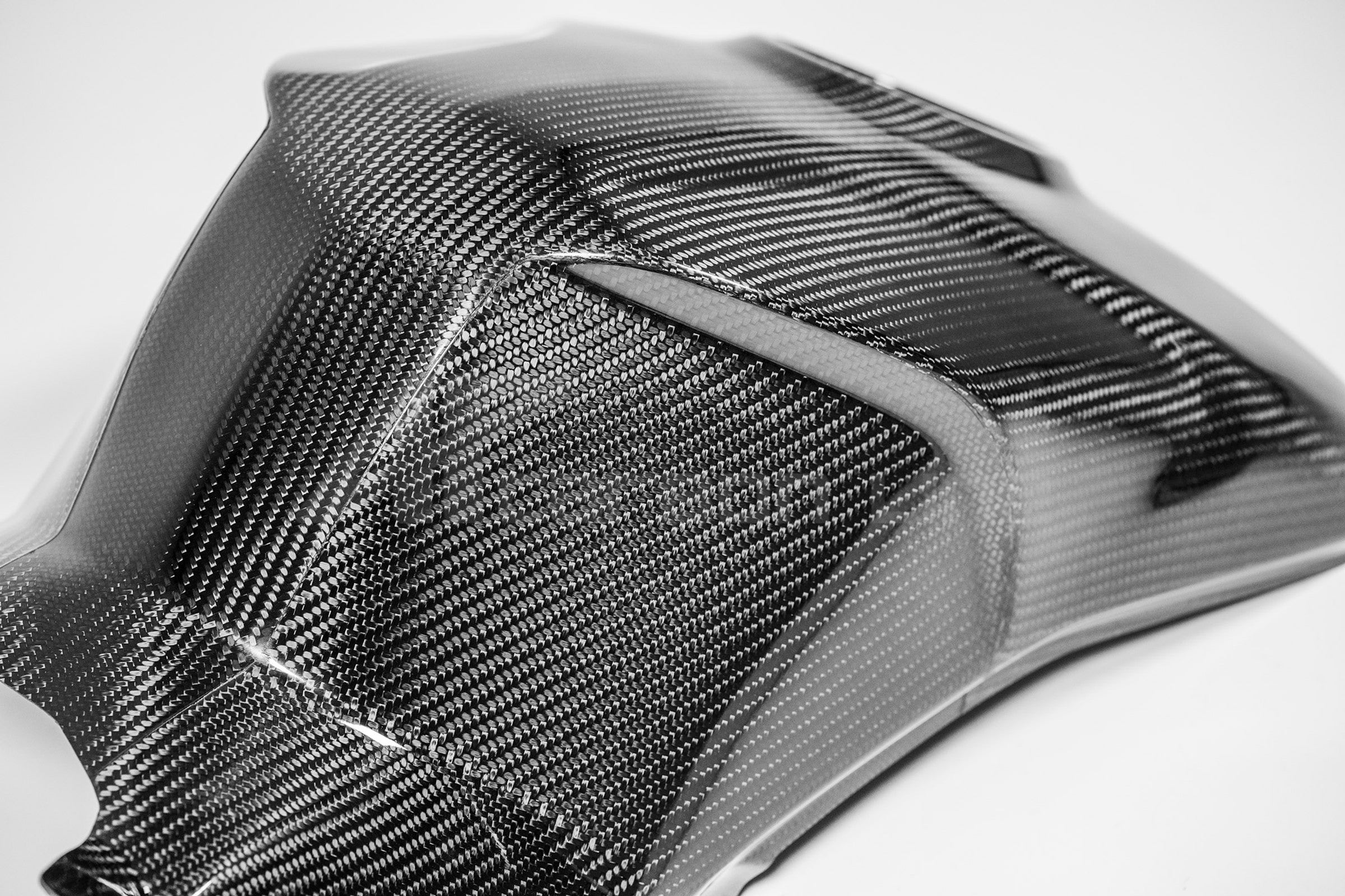 Capot de réservoir SBK 200g AP Carbon Line Ducati Panigale V4/S/R (22-24) 