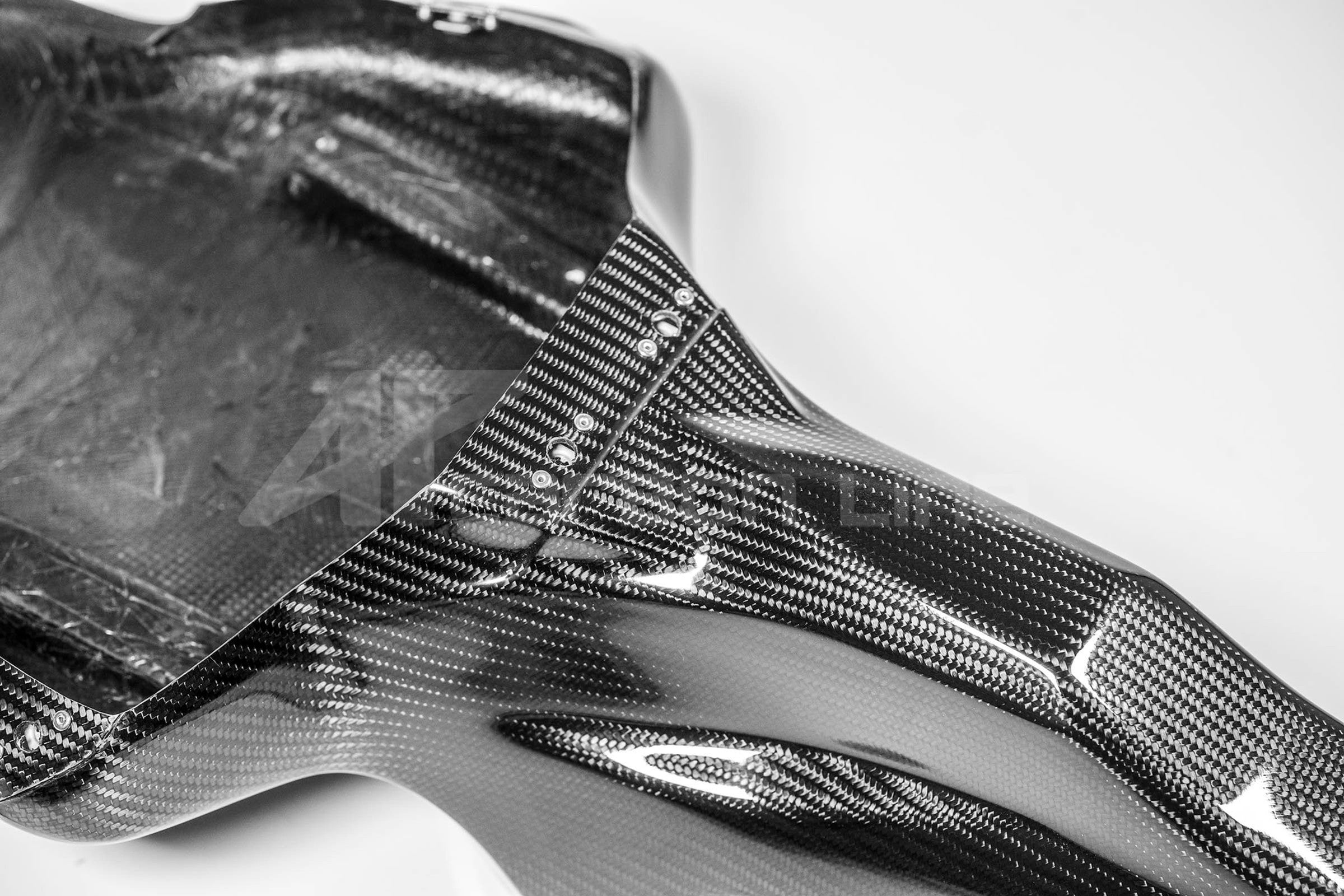 Carénage arrière 200g AP Carbon Line Yamaha YZF-R1/M RN65 (20-25) 