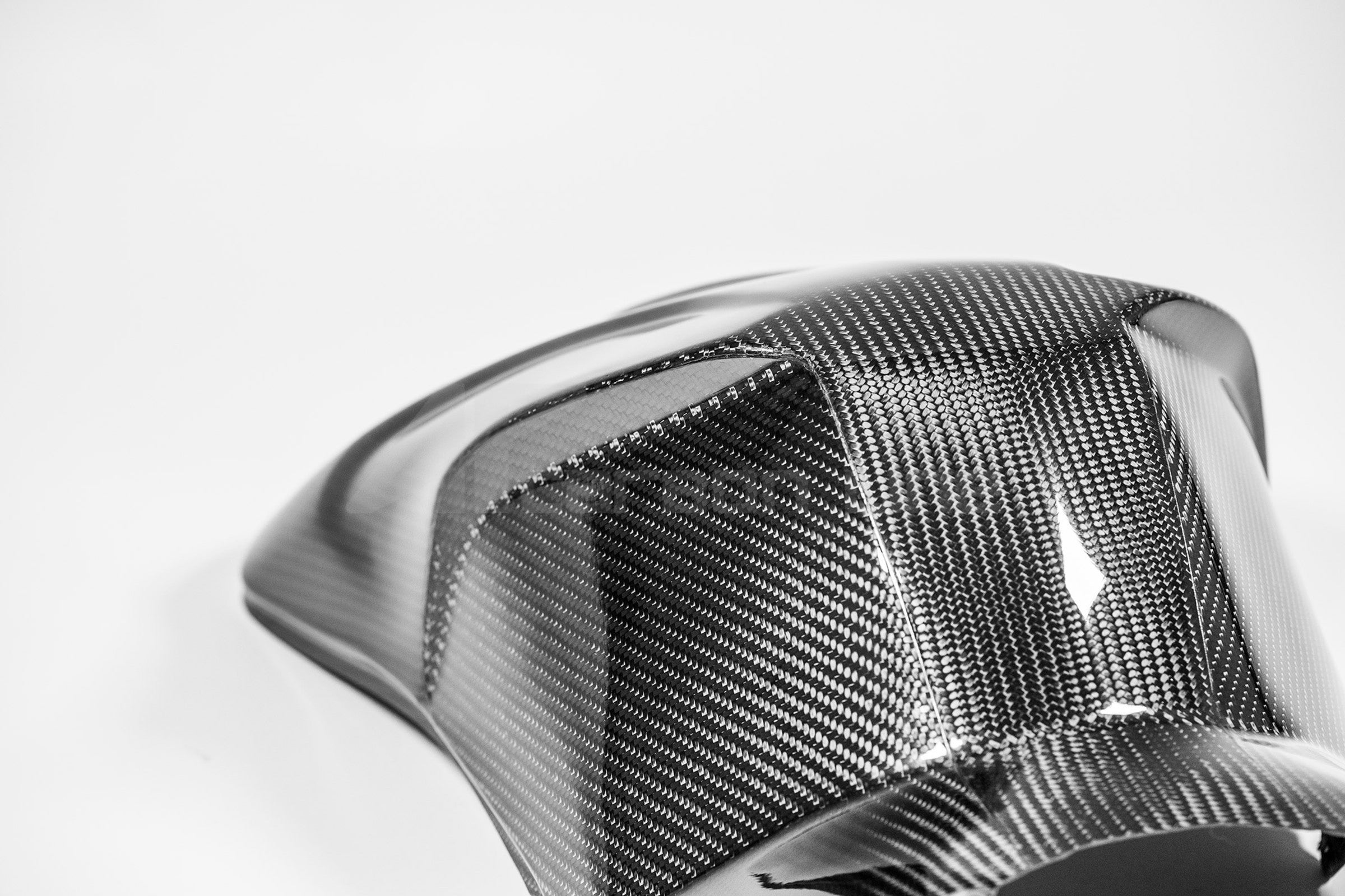 Capot de réservoir SBK 200g AP Carbon Line Ducati Panigale V4/S/R (22-24) 