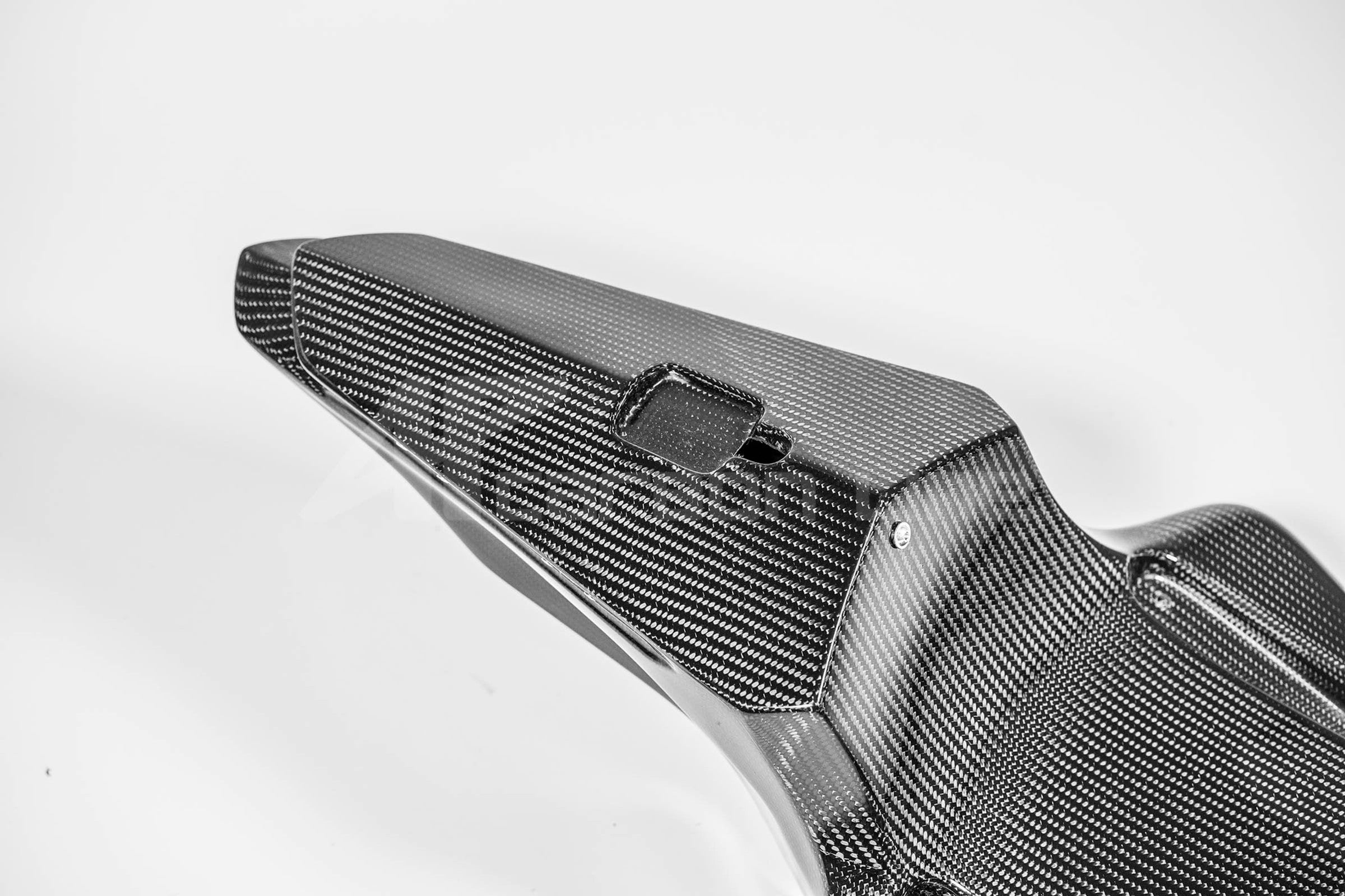 Carénage arrière 200g AP Carbon Line Yamaha YZF-R1/M RN65 (20-25) 