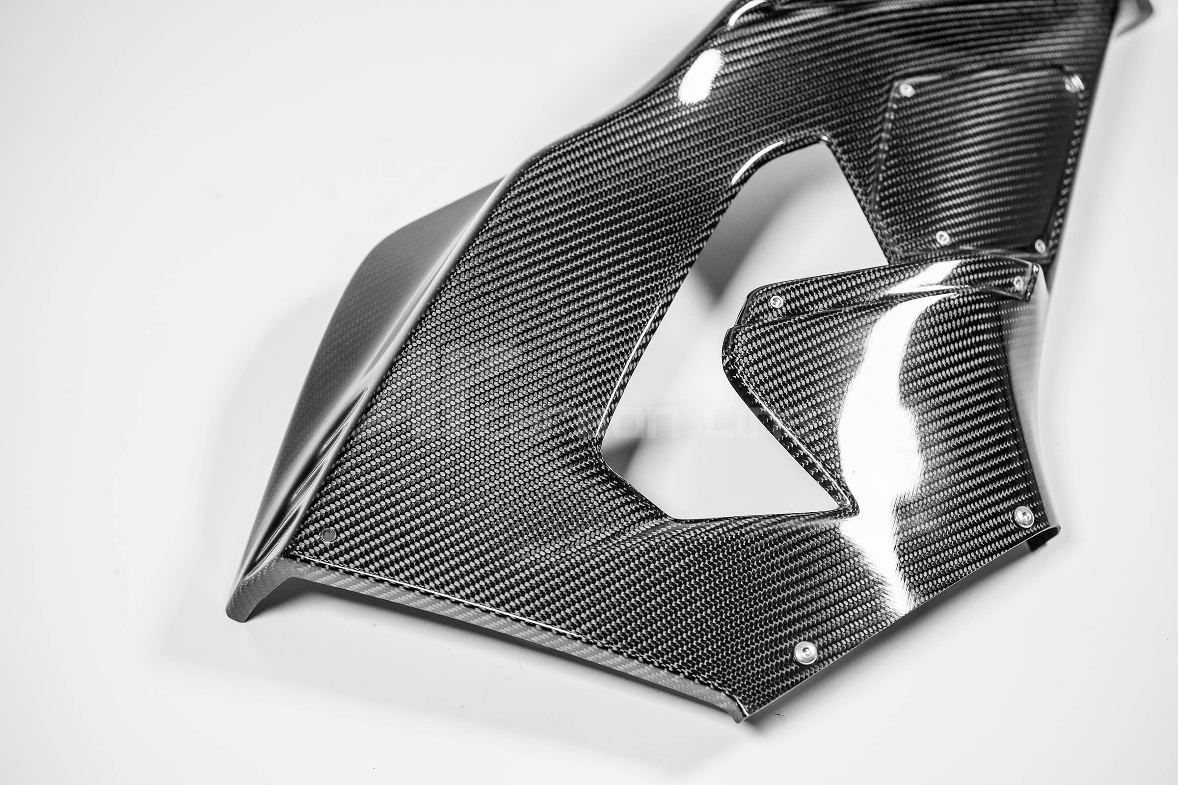 Panneau latéral droit 200g AP Carbon Line Honda CBR 1000 RR-R SC82 (20-23) 