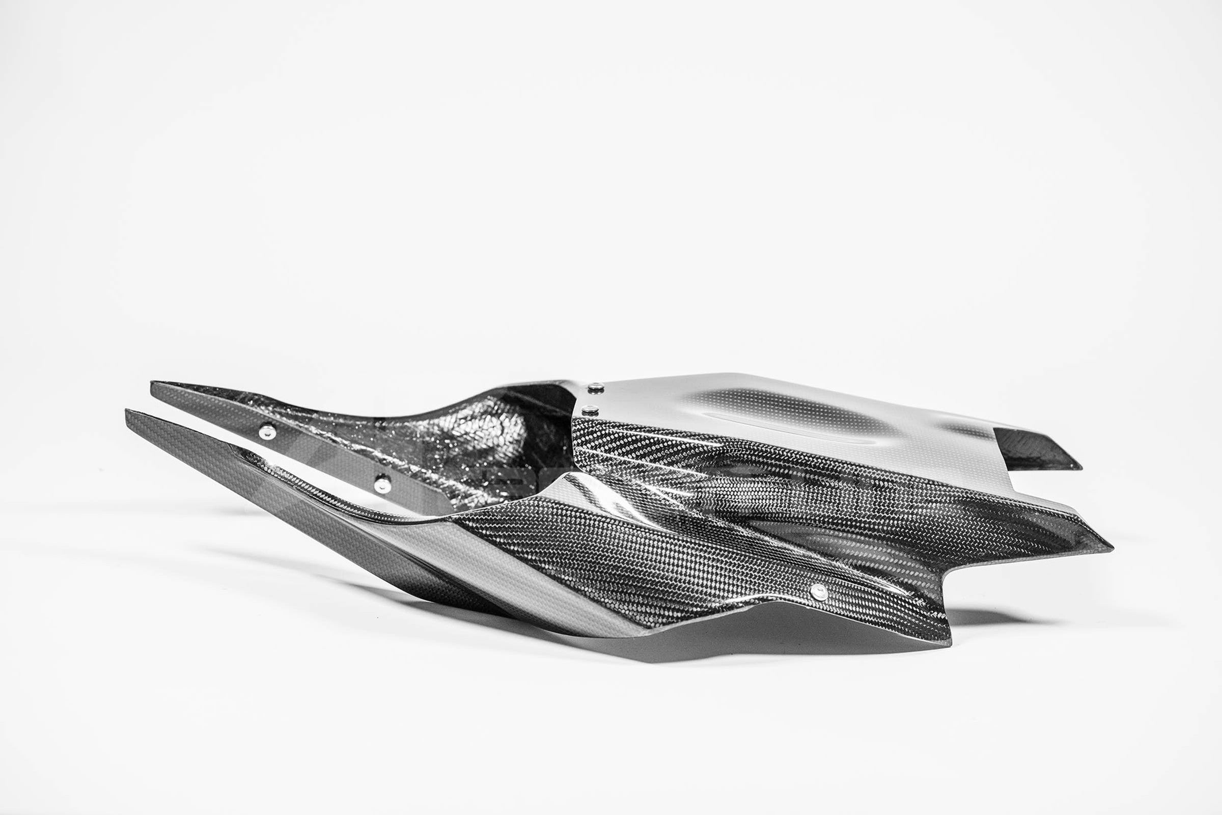 Carénage arrière 200g AP Carbon Line Yamaha YZF-R1/M RN65 (20-25) 