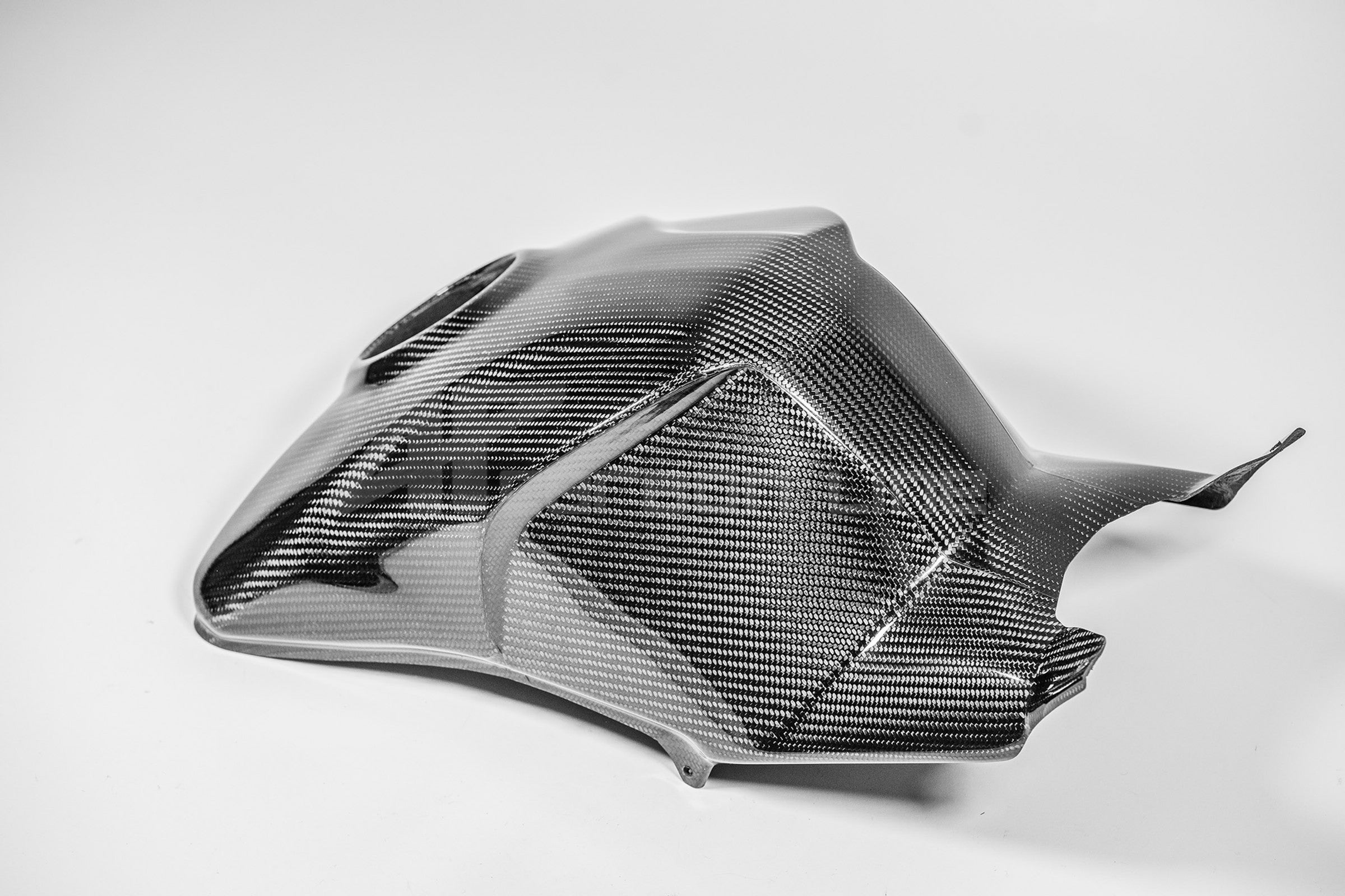 Capot de réservoir SBK 200g AP Carbon Line Ducati Panigale V4/S/R (22-24) 