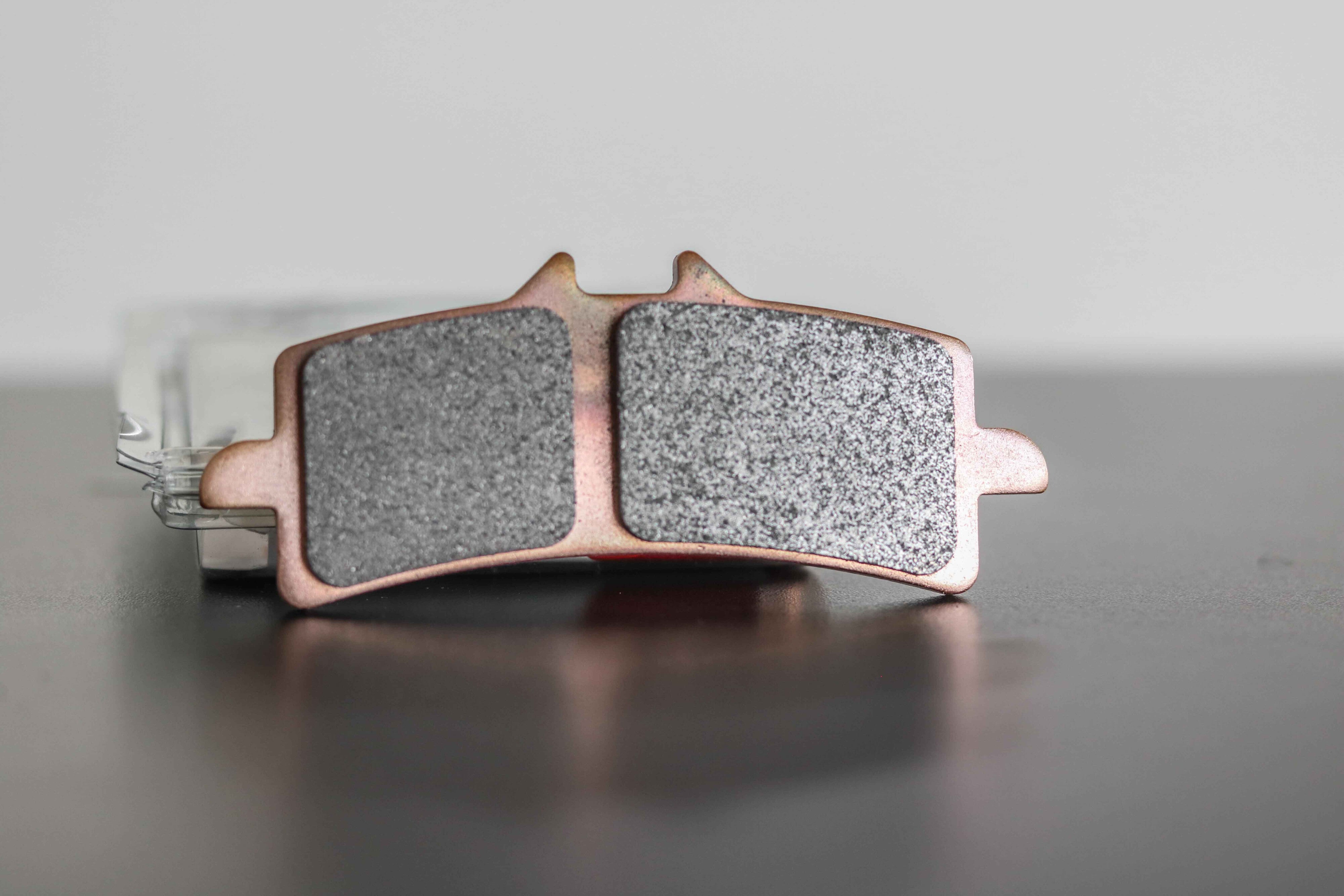 Plaquettes de frein de course Brembo Z04 Suzuki GSX-R 1000 (12-16) 107A48639 