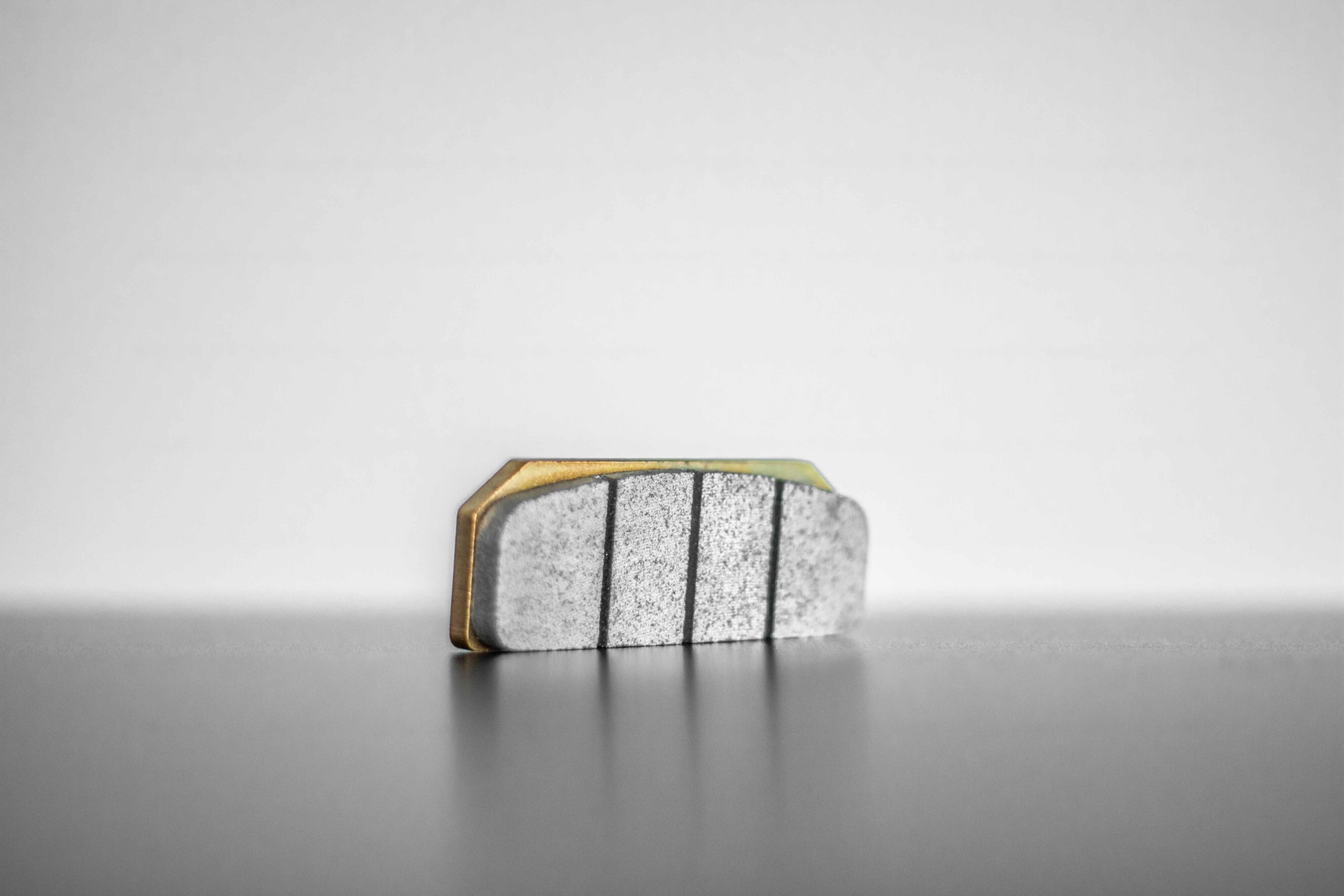 Brembo Z04 Racing-Plaquettes de frein Monobloc CNC 34-38 et GP4-PR 07835424 