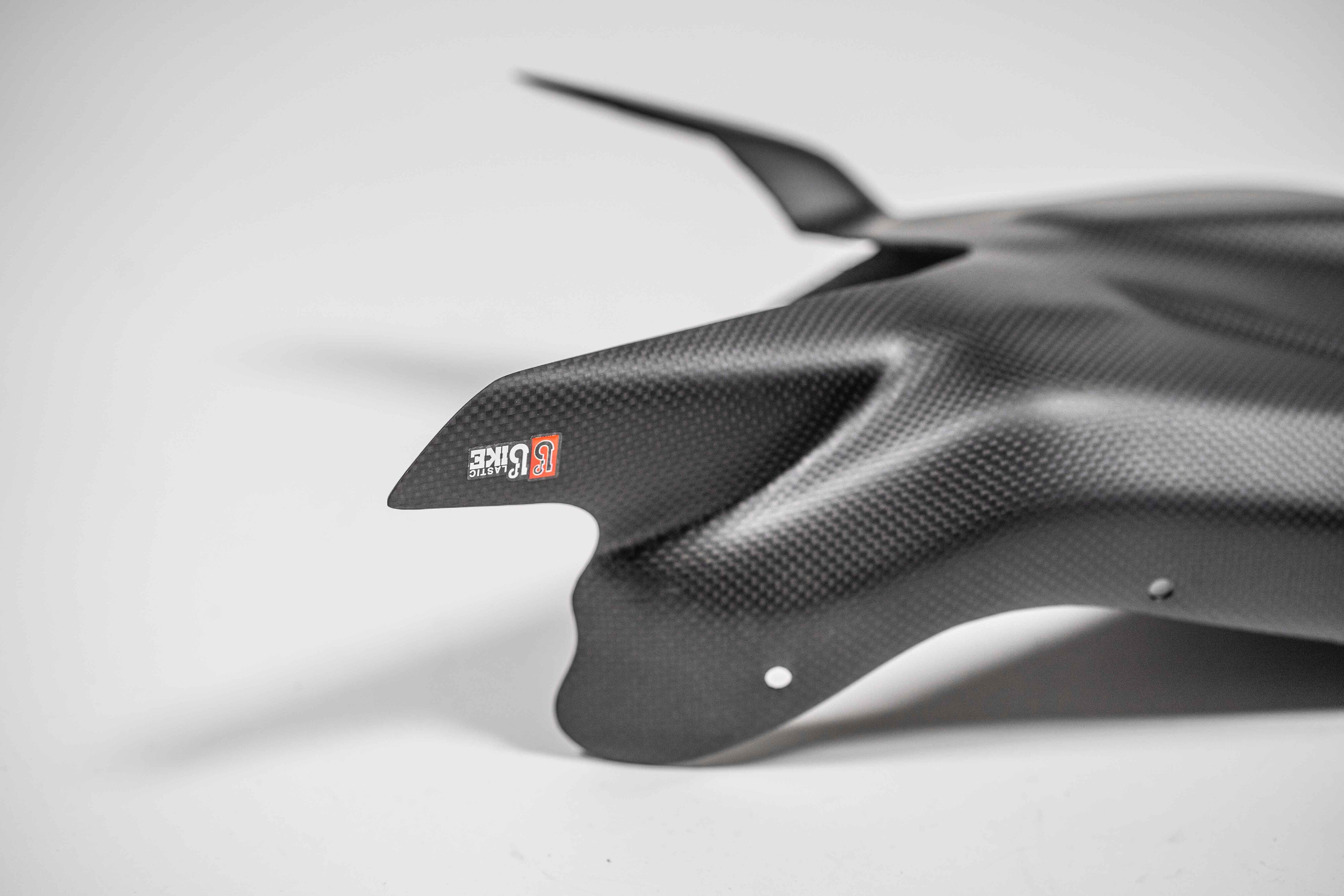 Couverture de balancement en carbone PlasticBike Ducati Panigale V2 955 (20-24) 