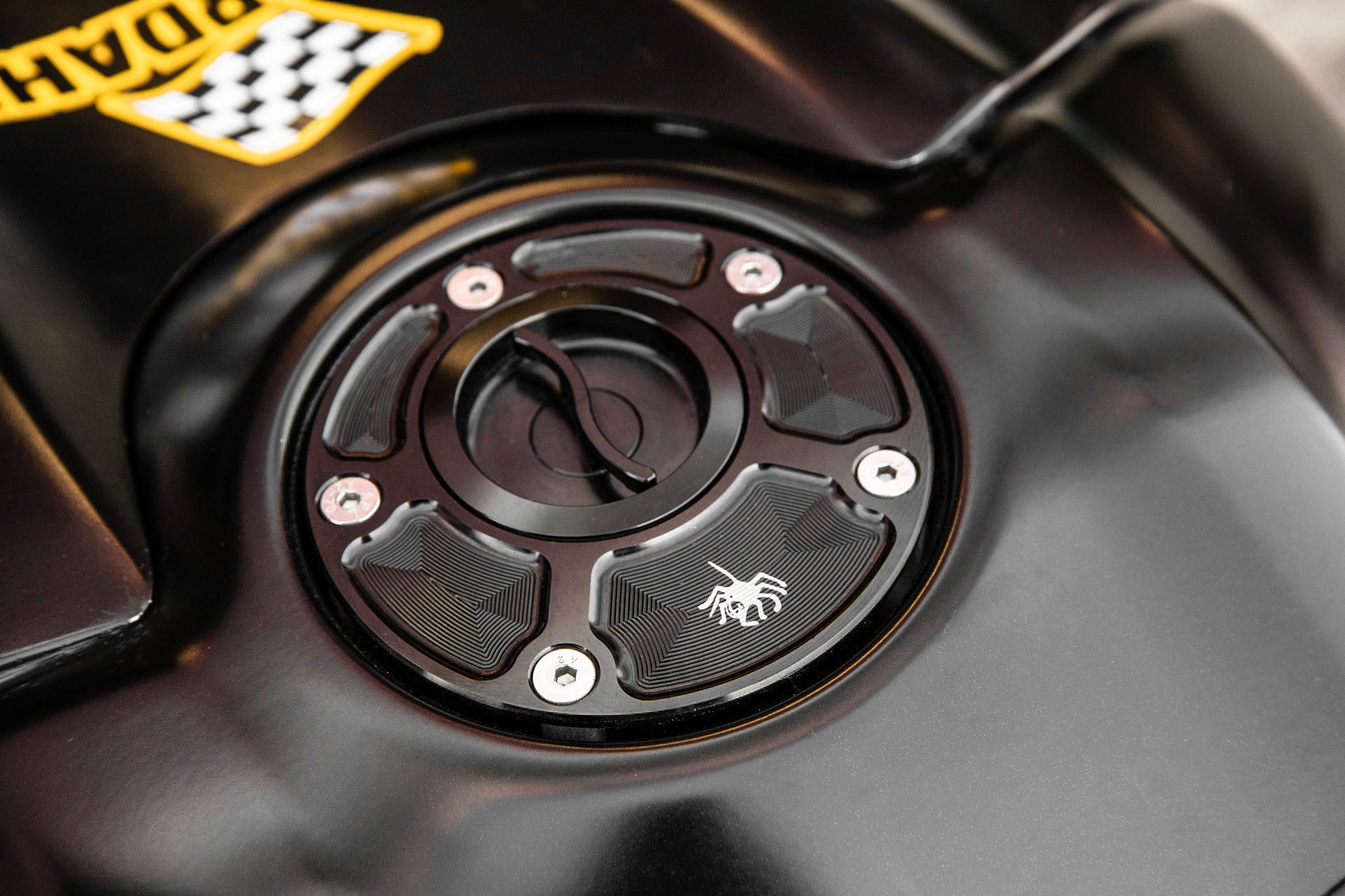 Bouchon de réservoir à déverrouillage rapide Spider Racing Yamaha YZF-R3 (15-25) 60.Y01 
