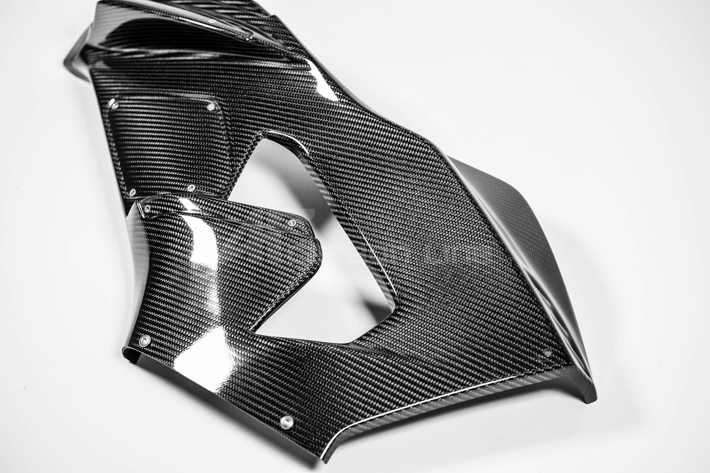 Partie latérale gauche 200g AP Carbon Line Honda CBR 1000 RR-R SC82 (20-23) 