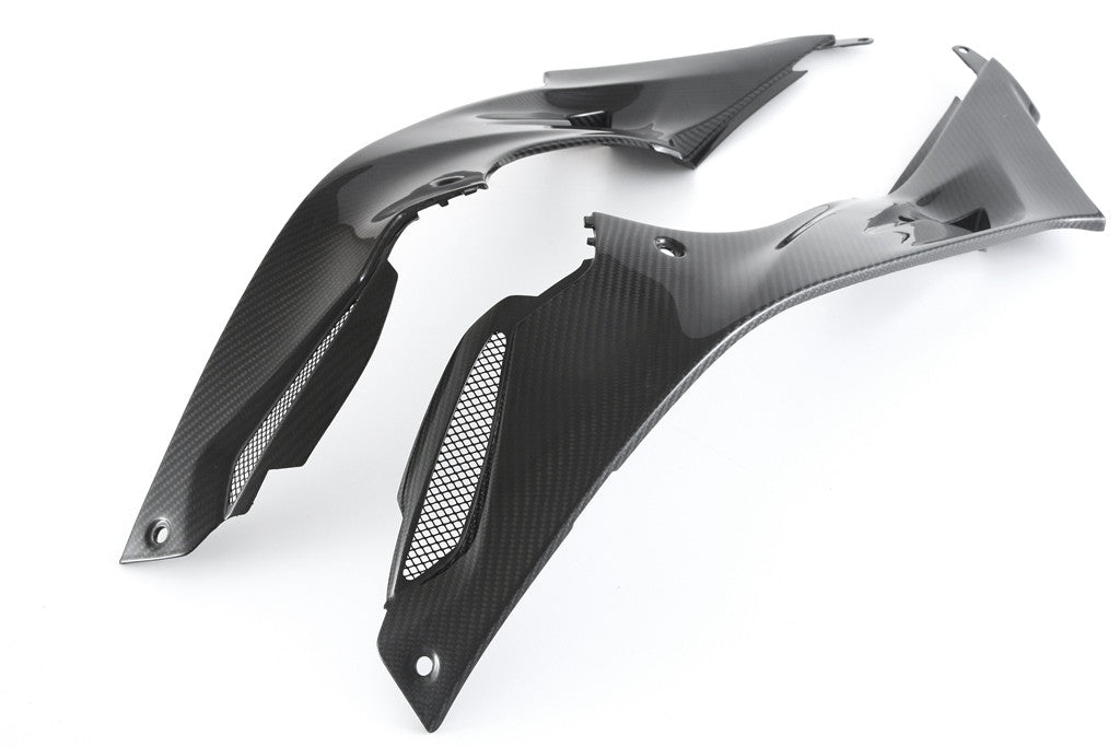 Panneaux latéraux de réservoir en carbone Fullsix BMW S1000RR K46 (15-18) 