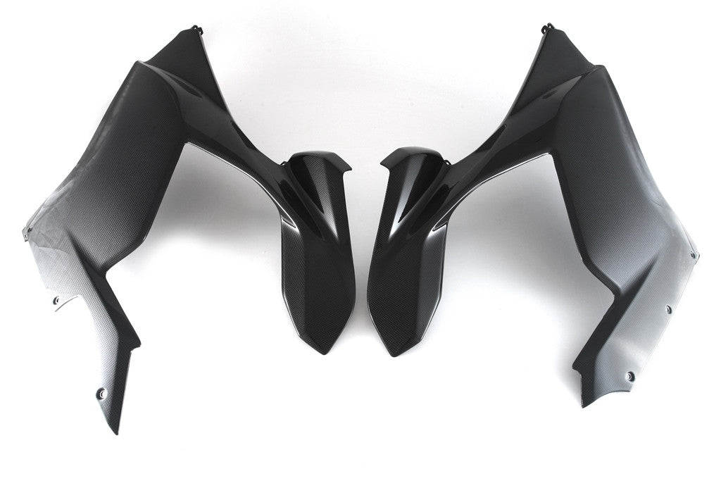 Kit de pièces latérales en carbone Fullsix pour Ducati Panigale V4/S (18-19) 